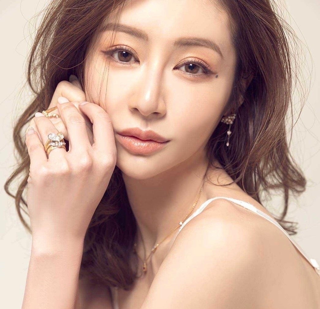 実業家で美容家の宮崎麗果が最先端ビューティーブランド【Beauty Meets Salon2022】のアンバサダーに就任!! | Amaris株式会社のプレスリリース