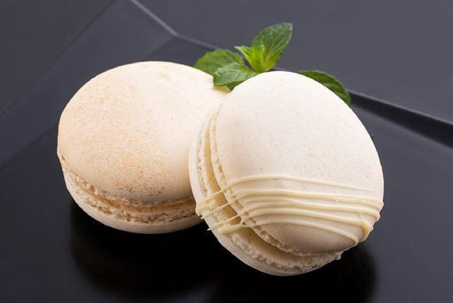 第2弾：枝豆のマカロン、第4弾：コーンのマカロン