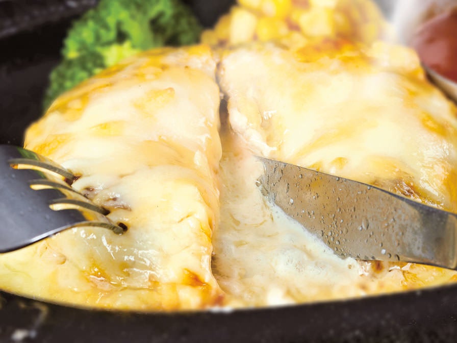 上からも中からも溢れるチーズ‼