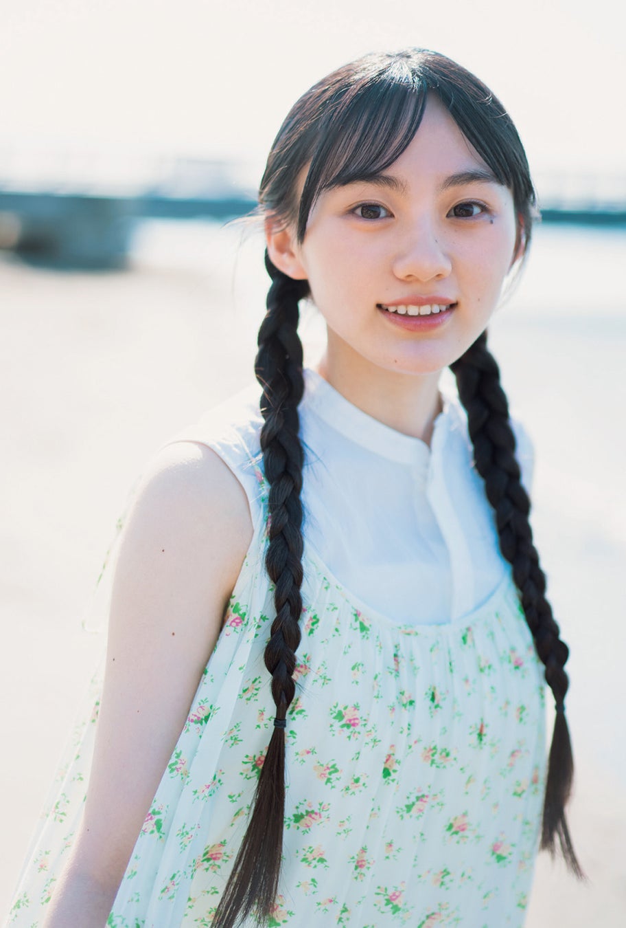 「B.L.T.2022年8月号」セブンネットショッピング購入特典ポストカード【川﨑桜(乃木坂46)B】