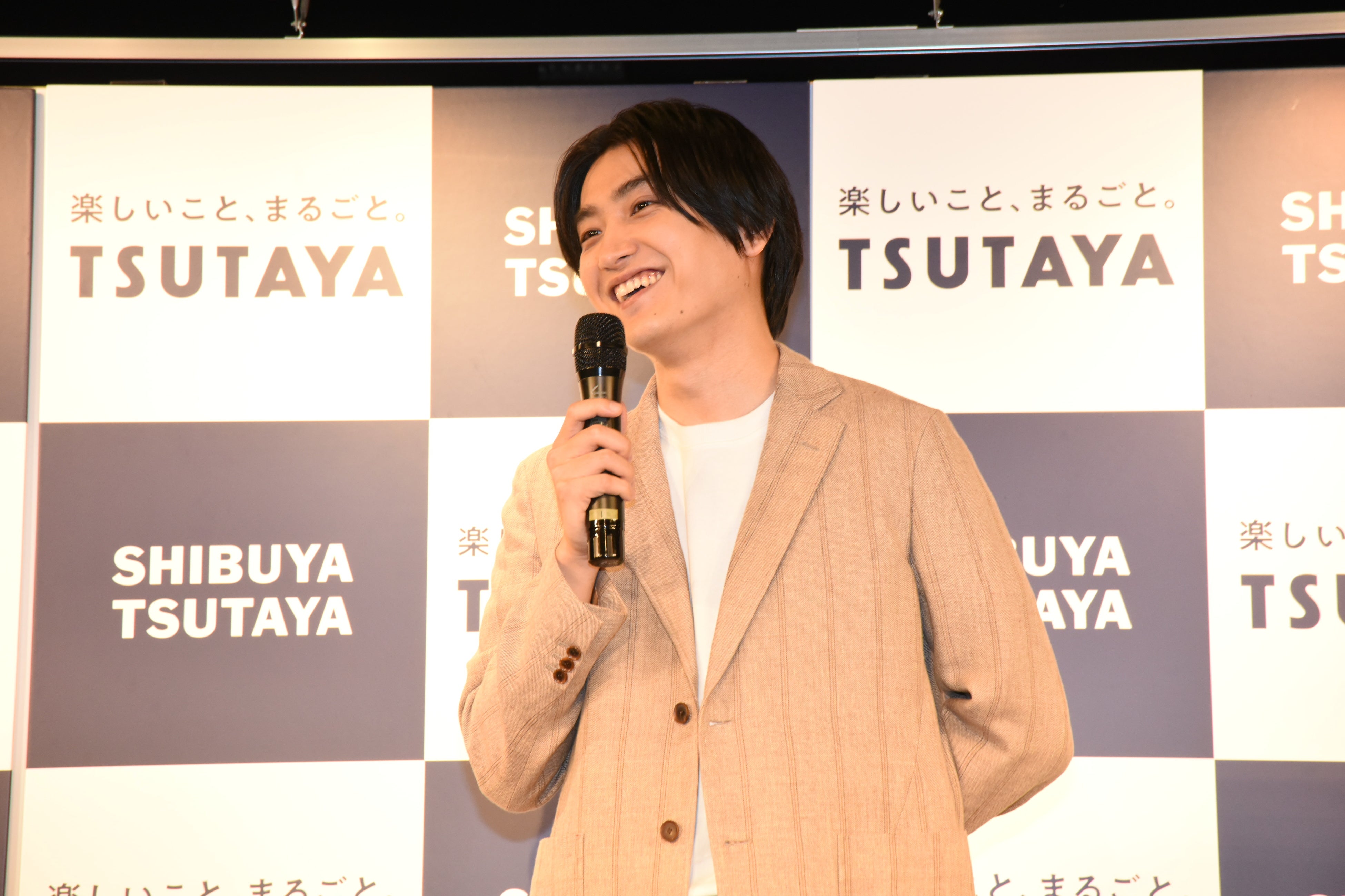 金子大地写真集DAICHI KANEKO​(東京ニュース通信社刊)