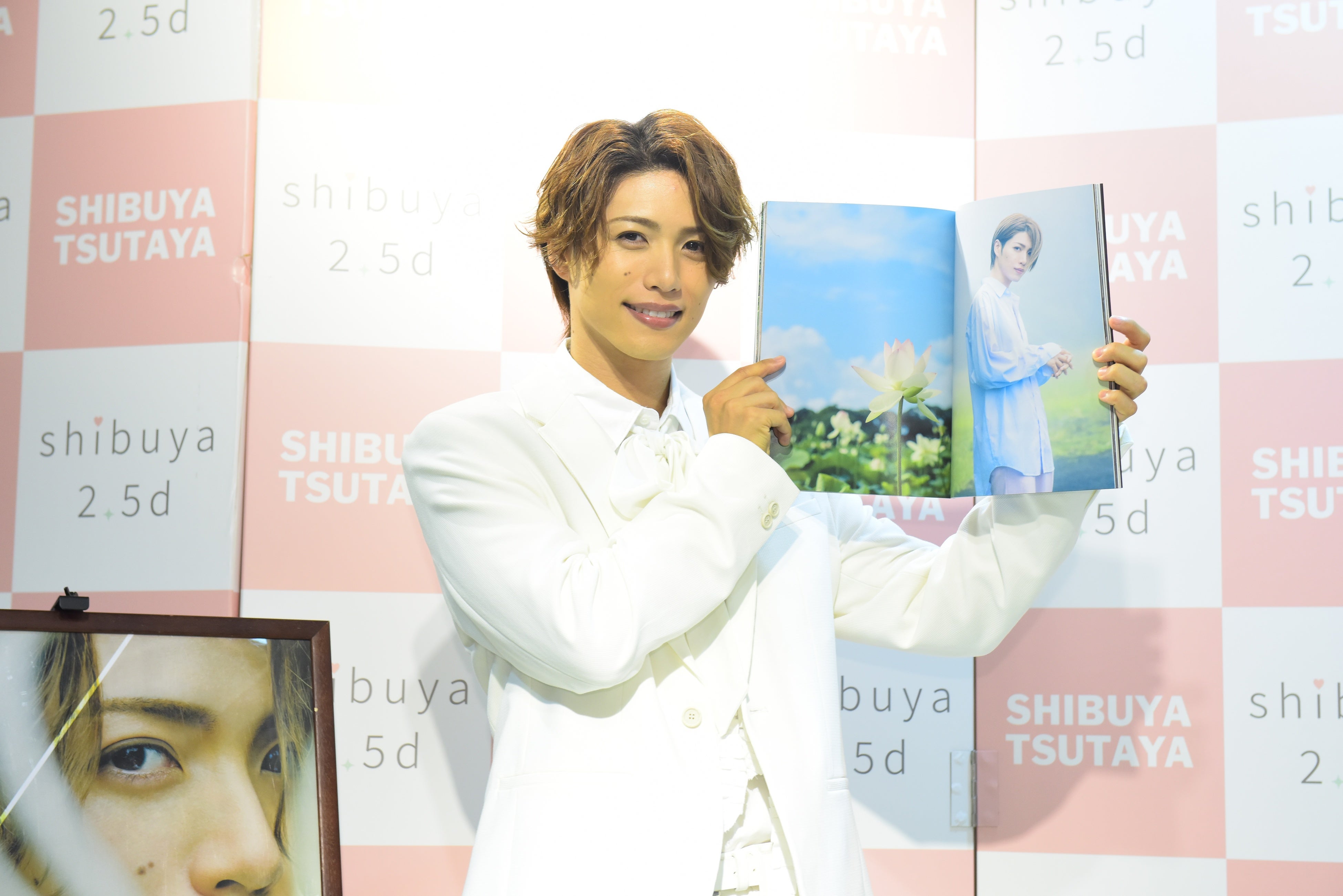 立石俊樹2nd写真集「Vidoro」(東京ニュース通信社刊)