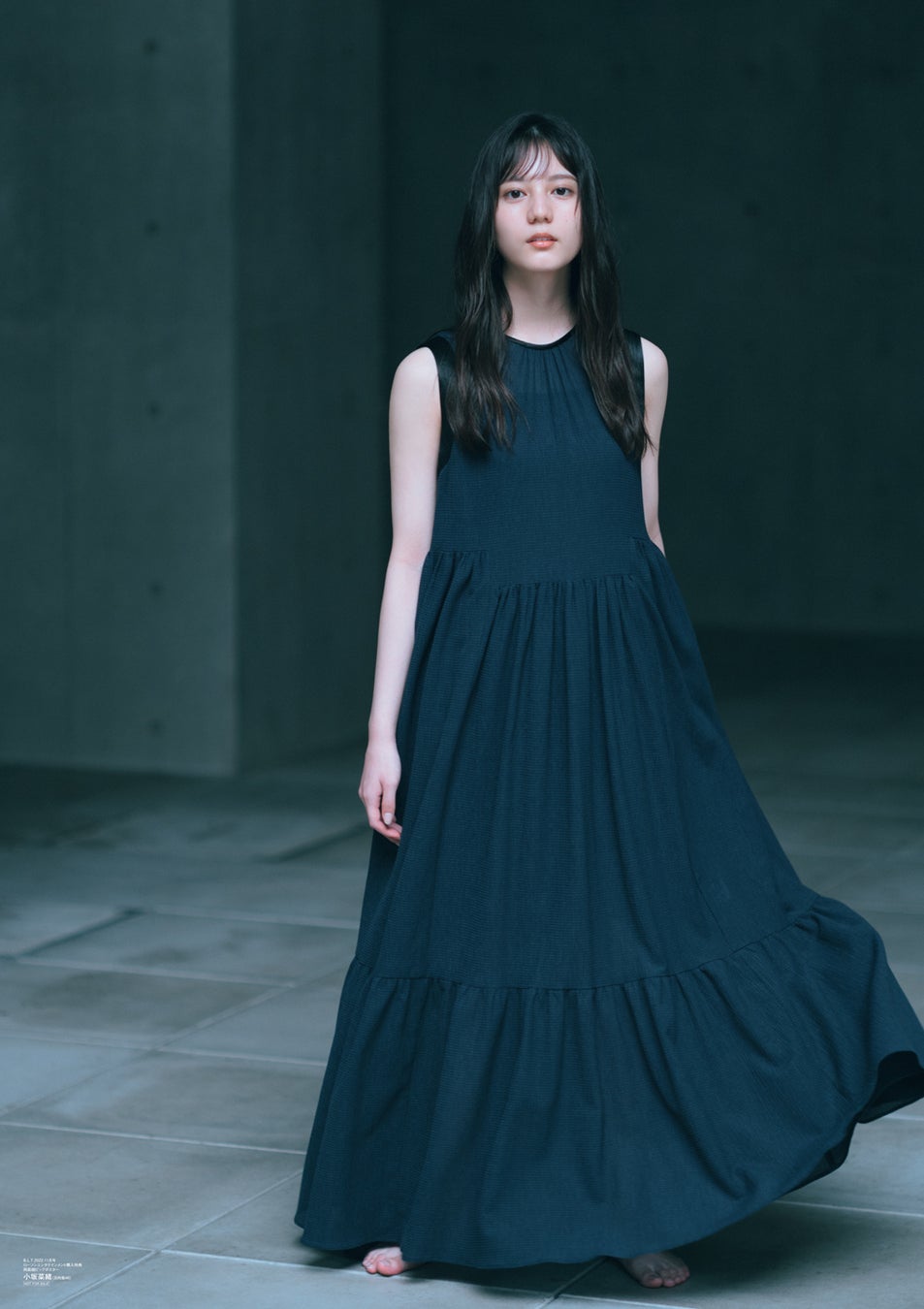 「B.L.T.2022年11月号」ローソンエンタテインメント購入特典:小坂菜緒(日向坂46)両面ポスター(表)