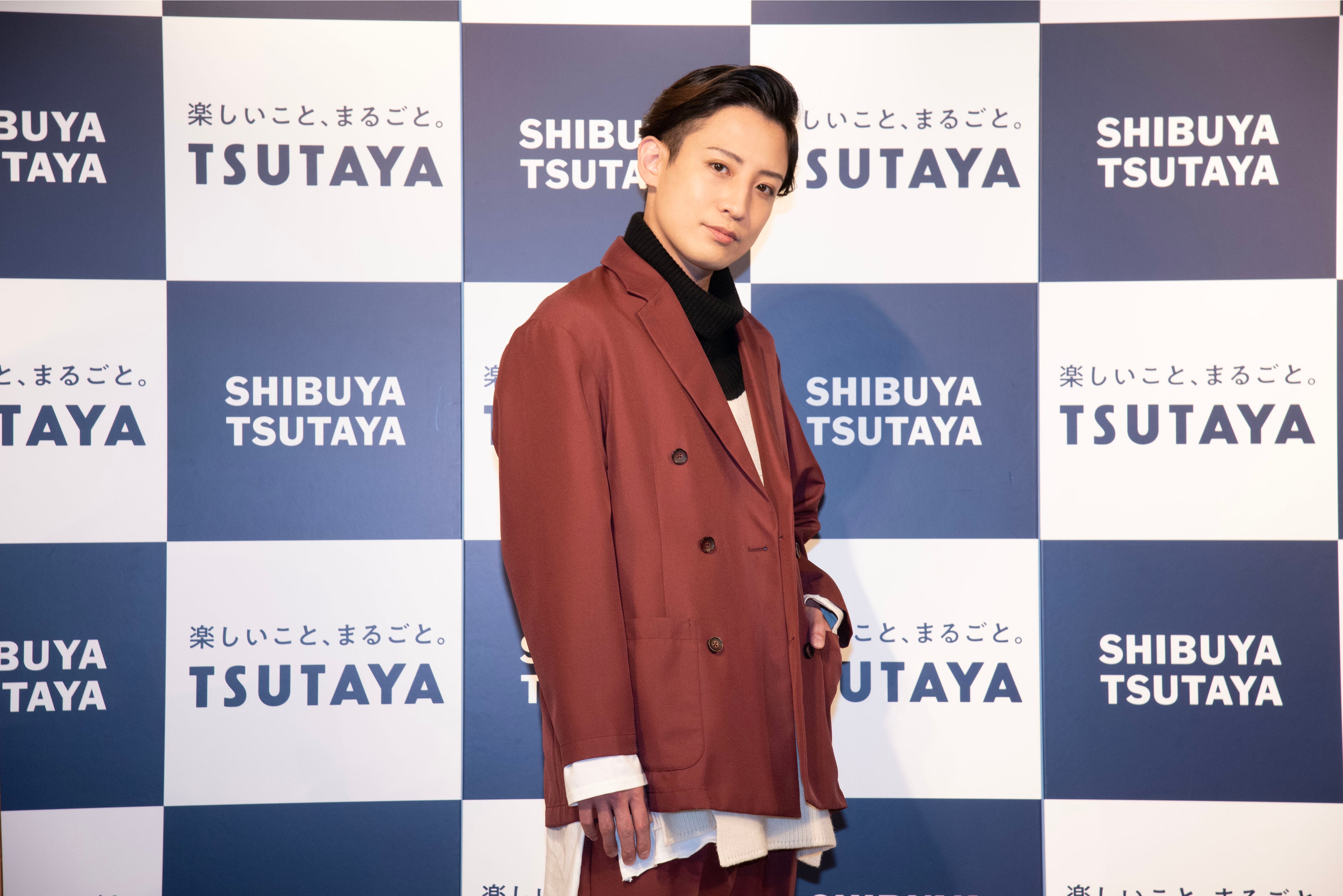 「陳内将2023.04-2024.03カレンダーブック」(東京ニュース通信社刊)