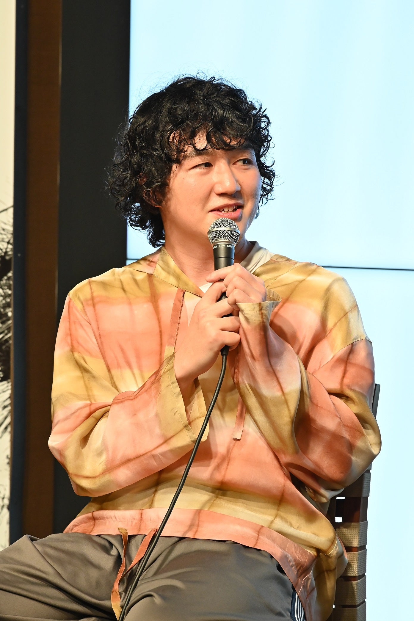 「マカロニえんぴつ 10th ANNIVERSARY BOOK —マカロニくろにくる—」（東京ニュース通信社刊）