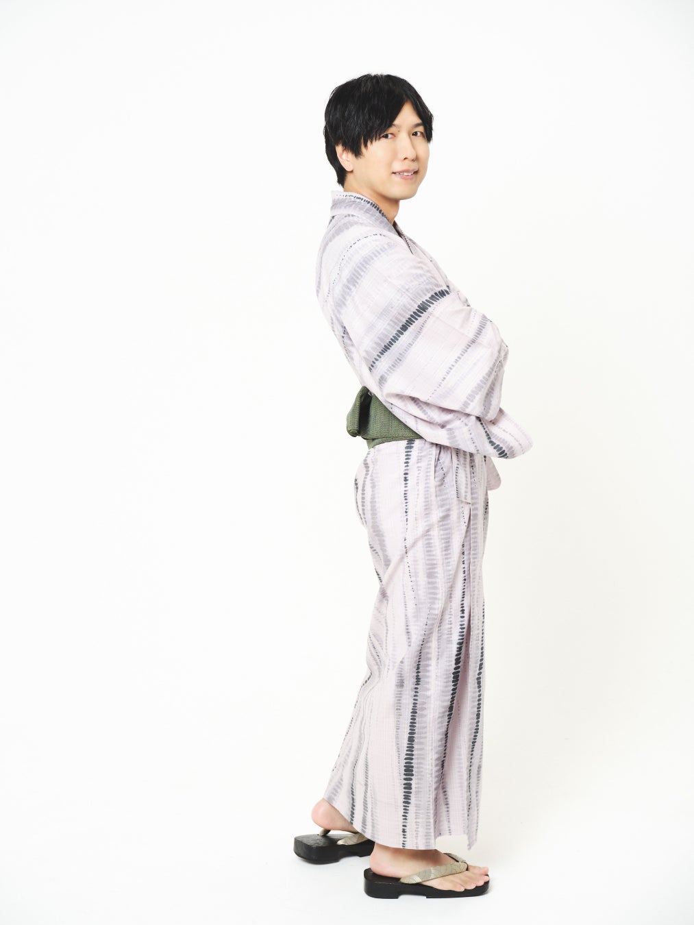 神谷浩史が風情あふれる浴衣姿で「月刊TVガイド10月号」に登場! 購入者特典として、全6種の生写真プレゼントも決定 | 株式会社東京ニュース ...