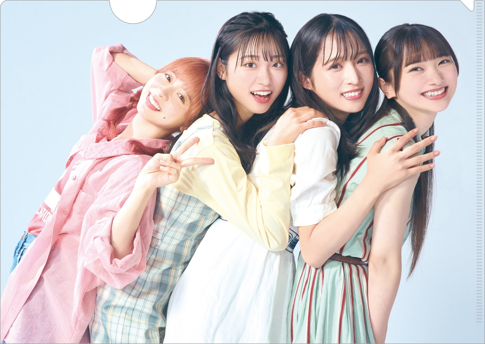 『映画「ガールズドライブ」完全教本』楽天ブックス購入特典A4サイズクリアファイル:小栗有以&山内瑞葵&倉野尾成美&山﨑空(AKB48)(表)
