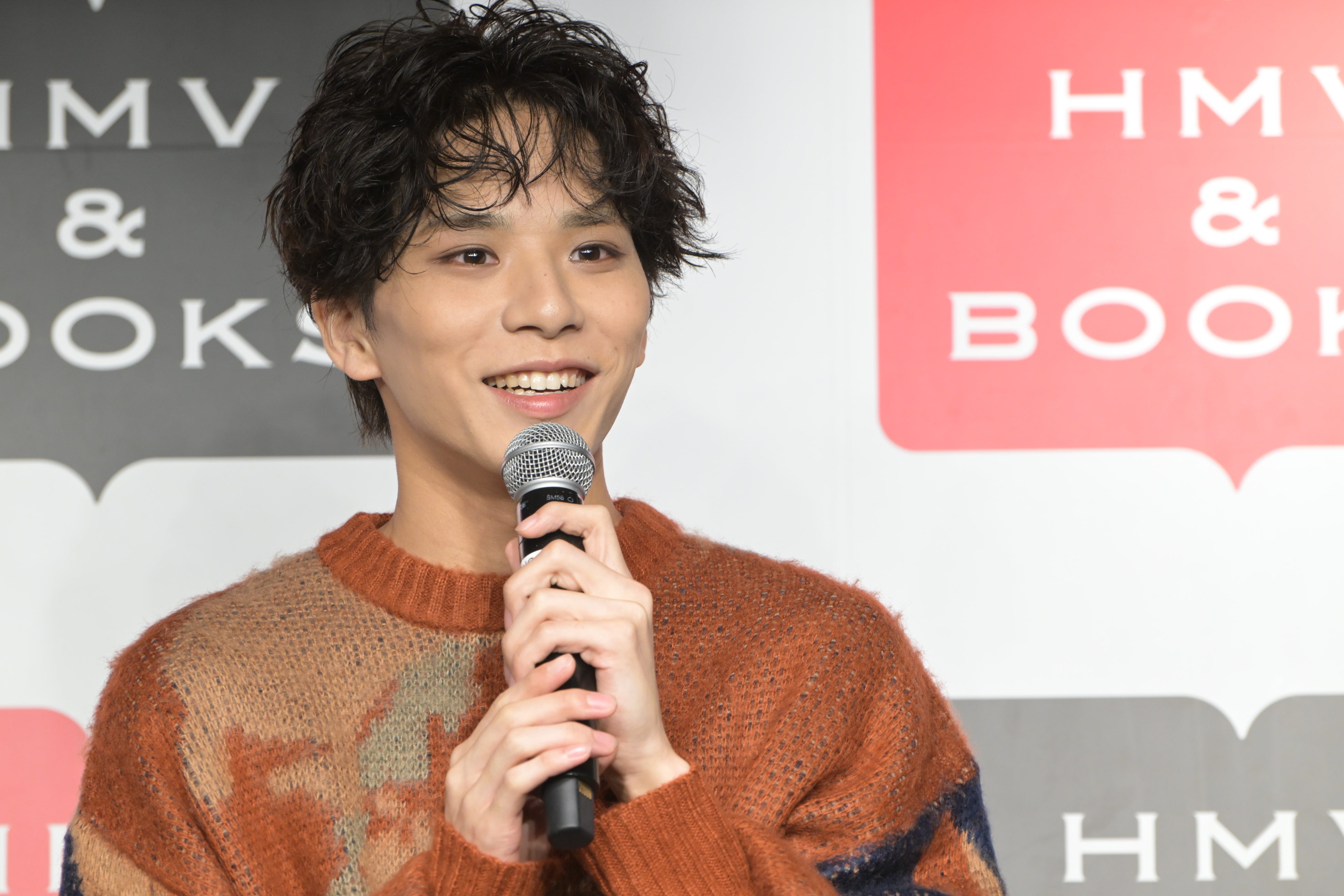 「新正俊2024カレンダーブック」​(東京ニュース通信社刊)