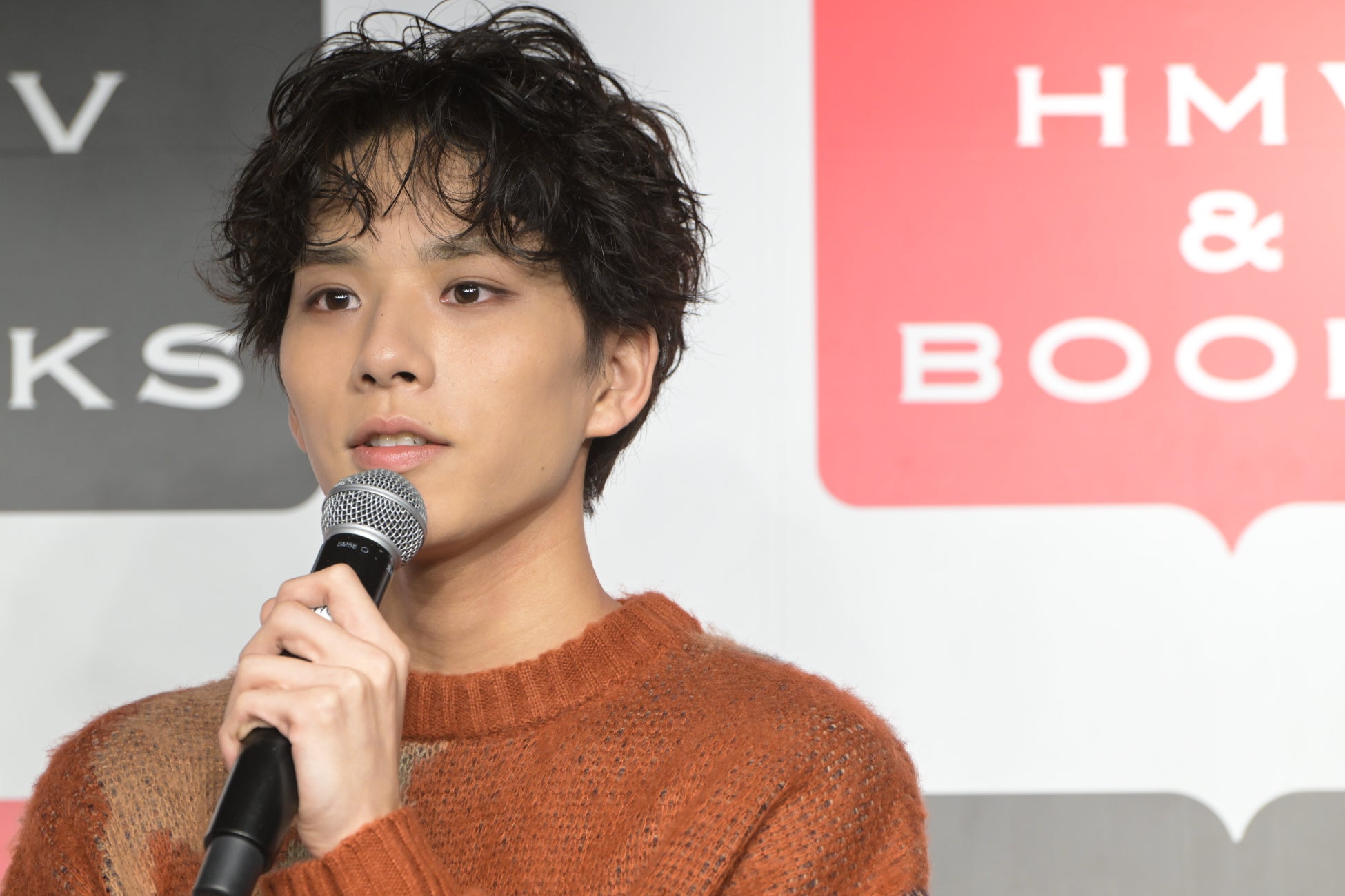 「新正俊2024カレンダーブック」(東京ニュース通信社刊)