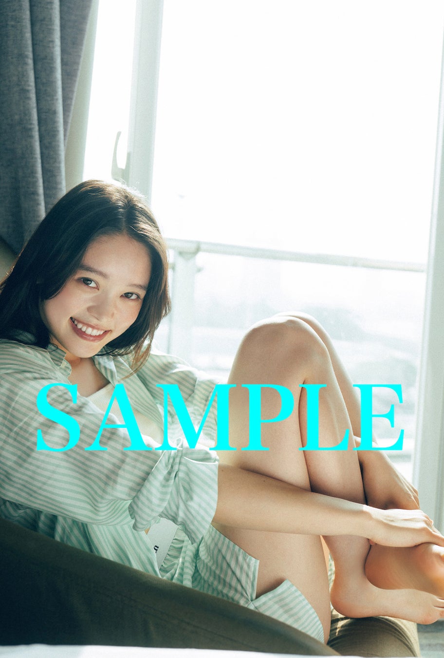 発売まで残り1週間! 女優・髙石あかりファースト写真集のカバー表紙カットを解禁!! 発売まで残り1週間! 女優・髙石あかりファースト写真集のカバー表紙カットを解禁!!