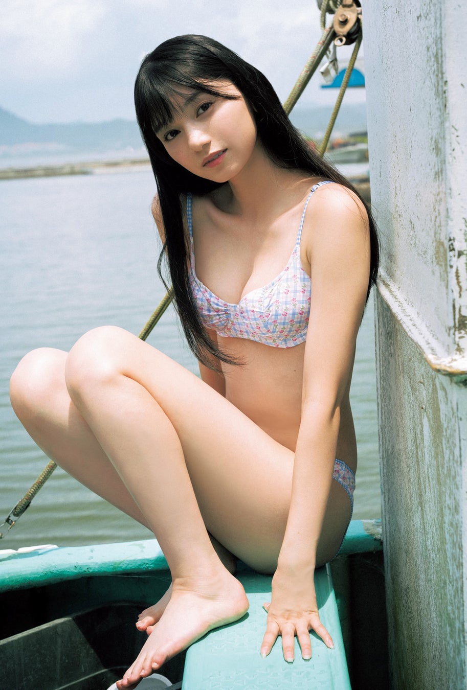 佐々木 舞香 水着
