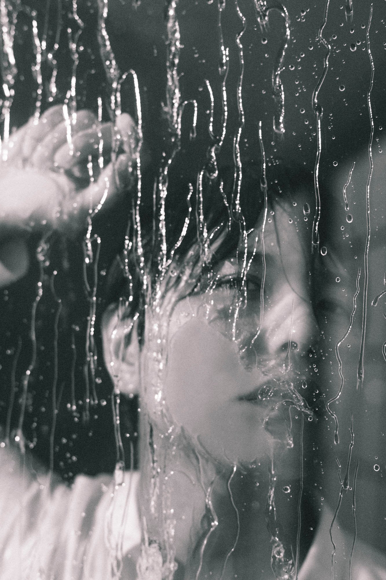 「仲村宗悟写真集(仮)」(東京ニュース通信社刊)