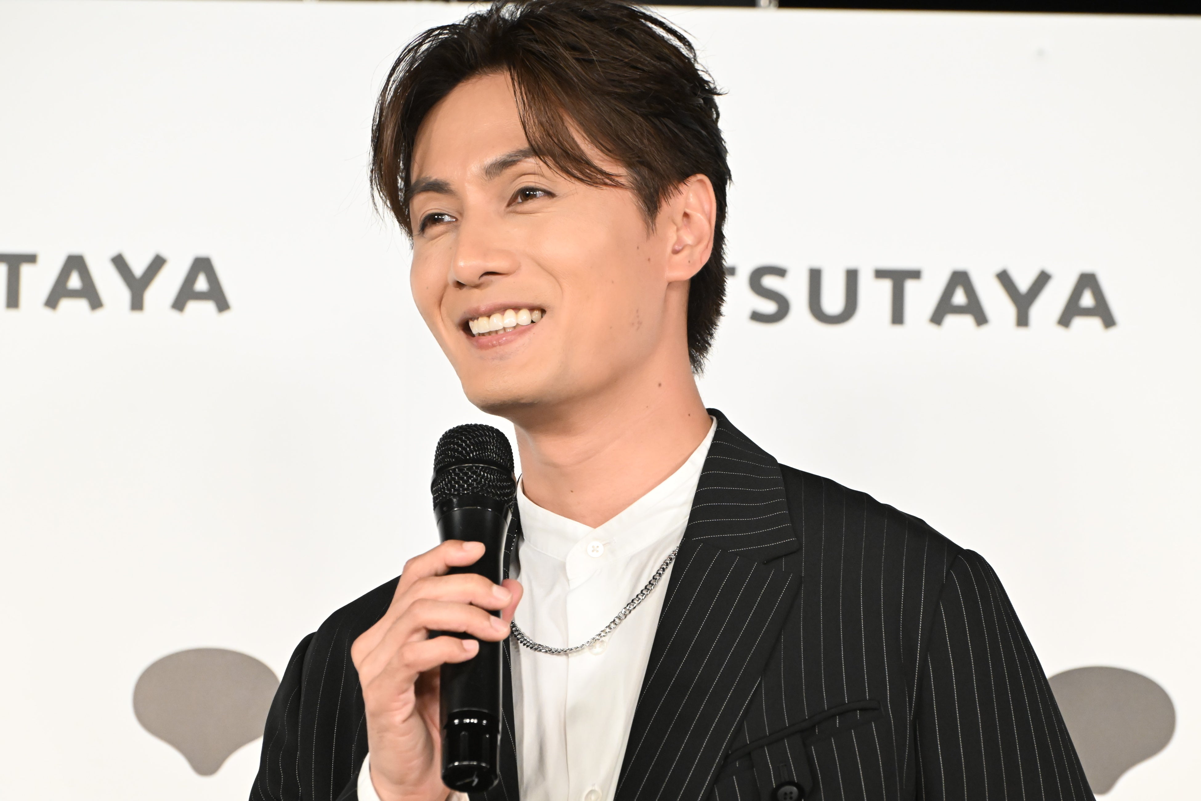 加藤和樹写真集「K좋아해(チョアへ)」（東京ニュース通信社刊）