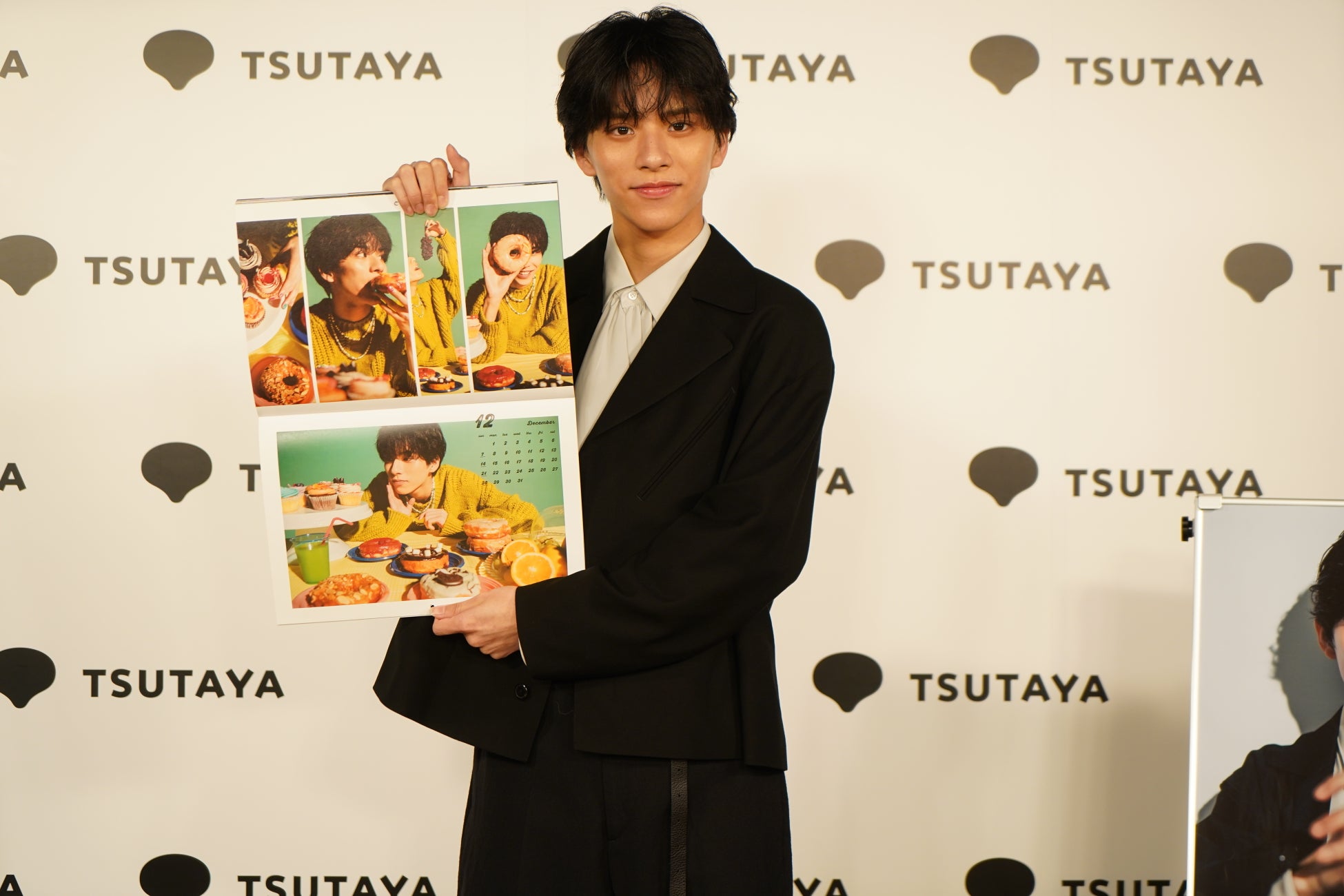 「新正俊2025カレンダーブック」(東京ニュース通信社刊)