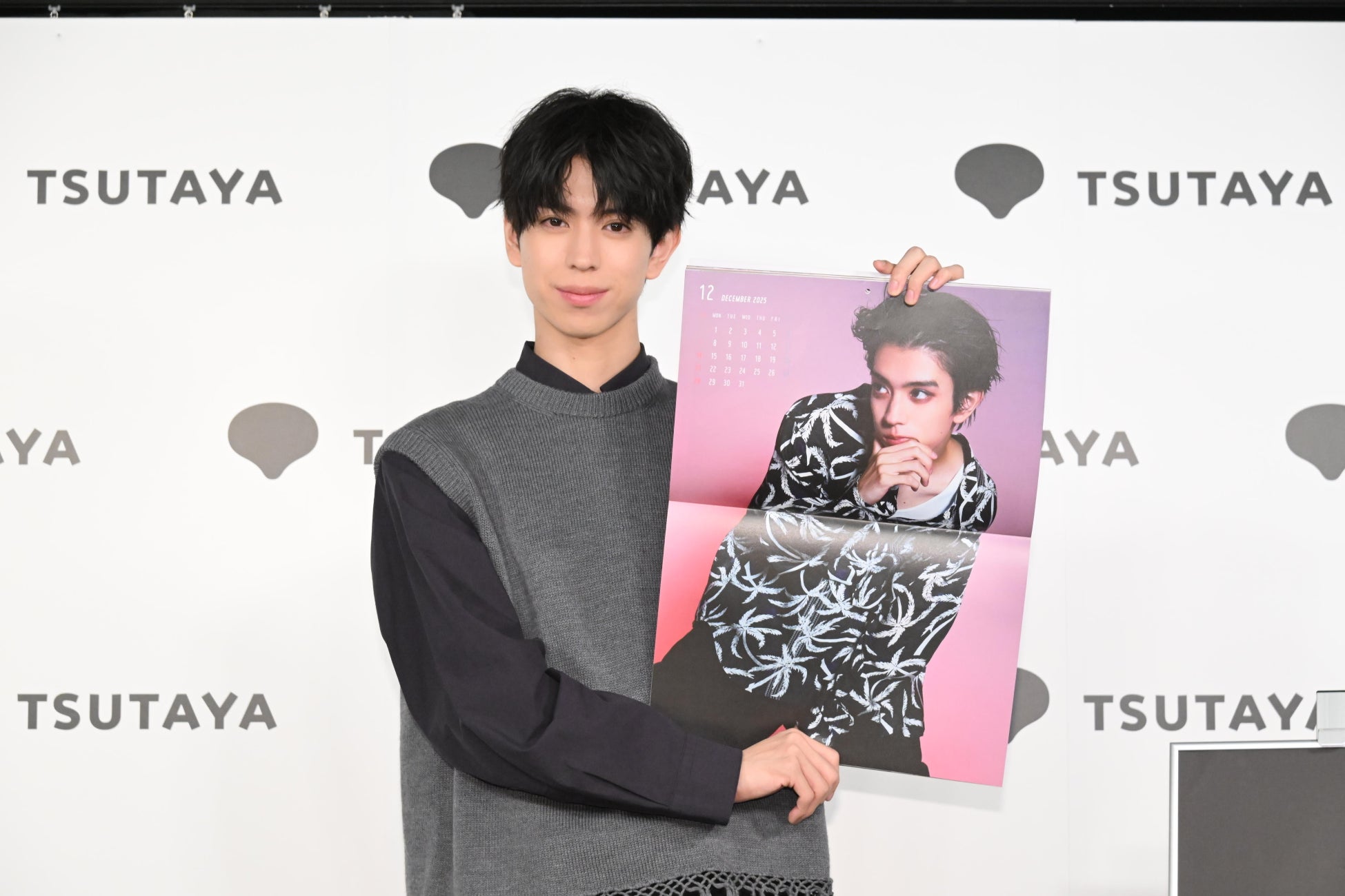 「京典和玖 2025 カレンダーブック」(東京ニュース通信社刊)