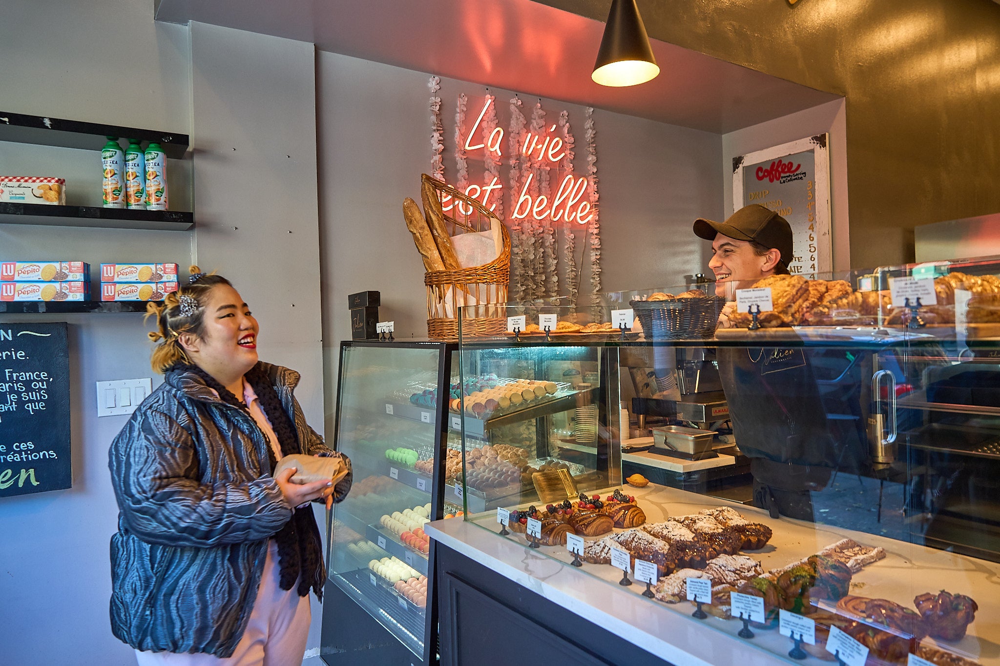 ジュリアンベーカリー、店員さんはブライアン