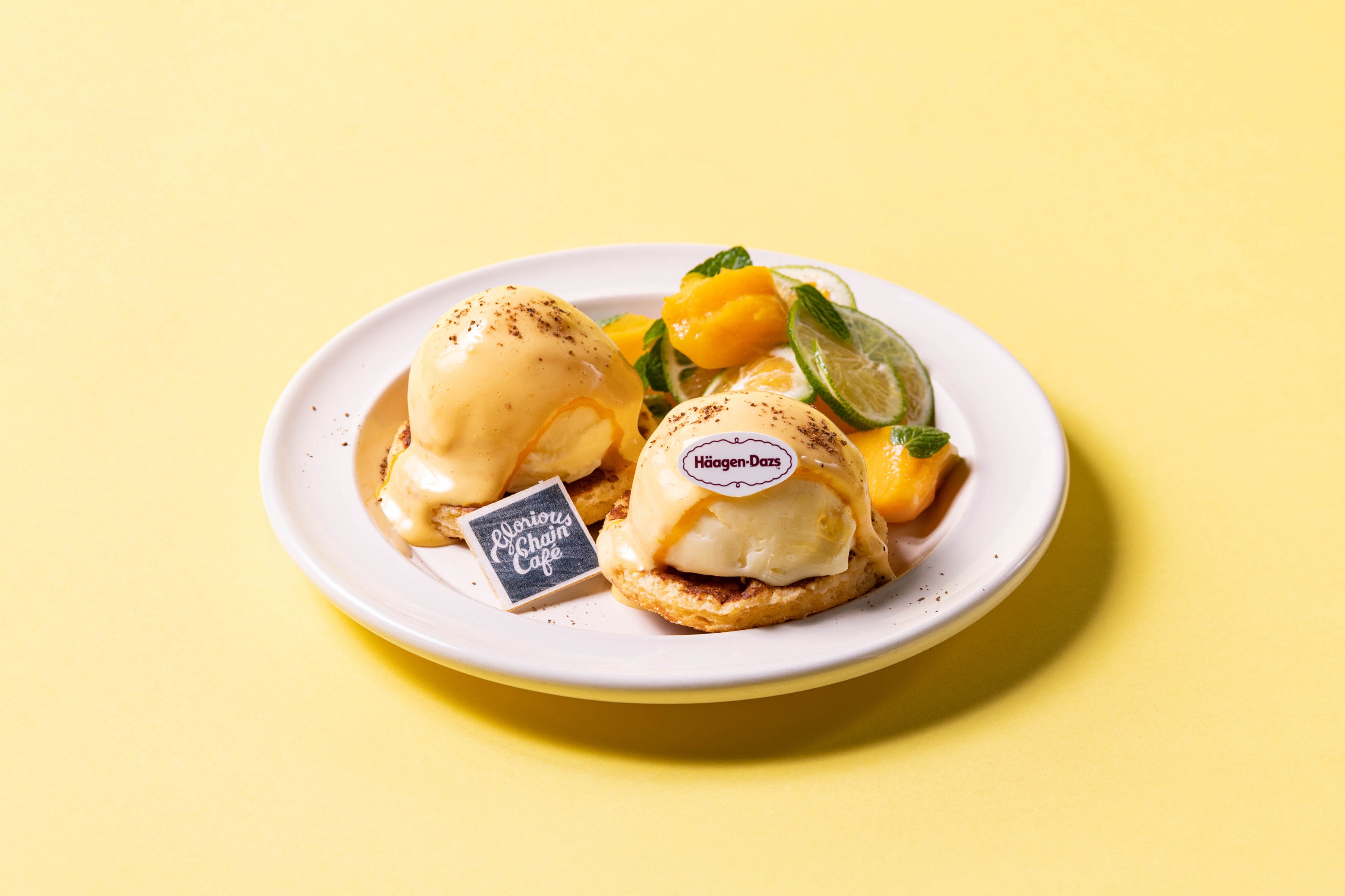 アイスクリームベネディクト with ハーゲンダッツ『バニラ』 ¥1,100（税込み）