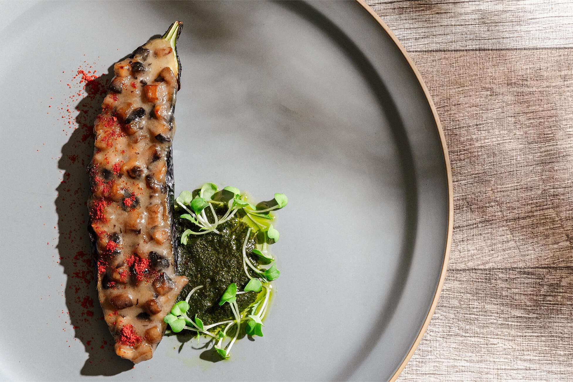 西京マッシュルーム味噌の焼茄子 - ジェノバソース