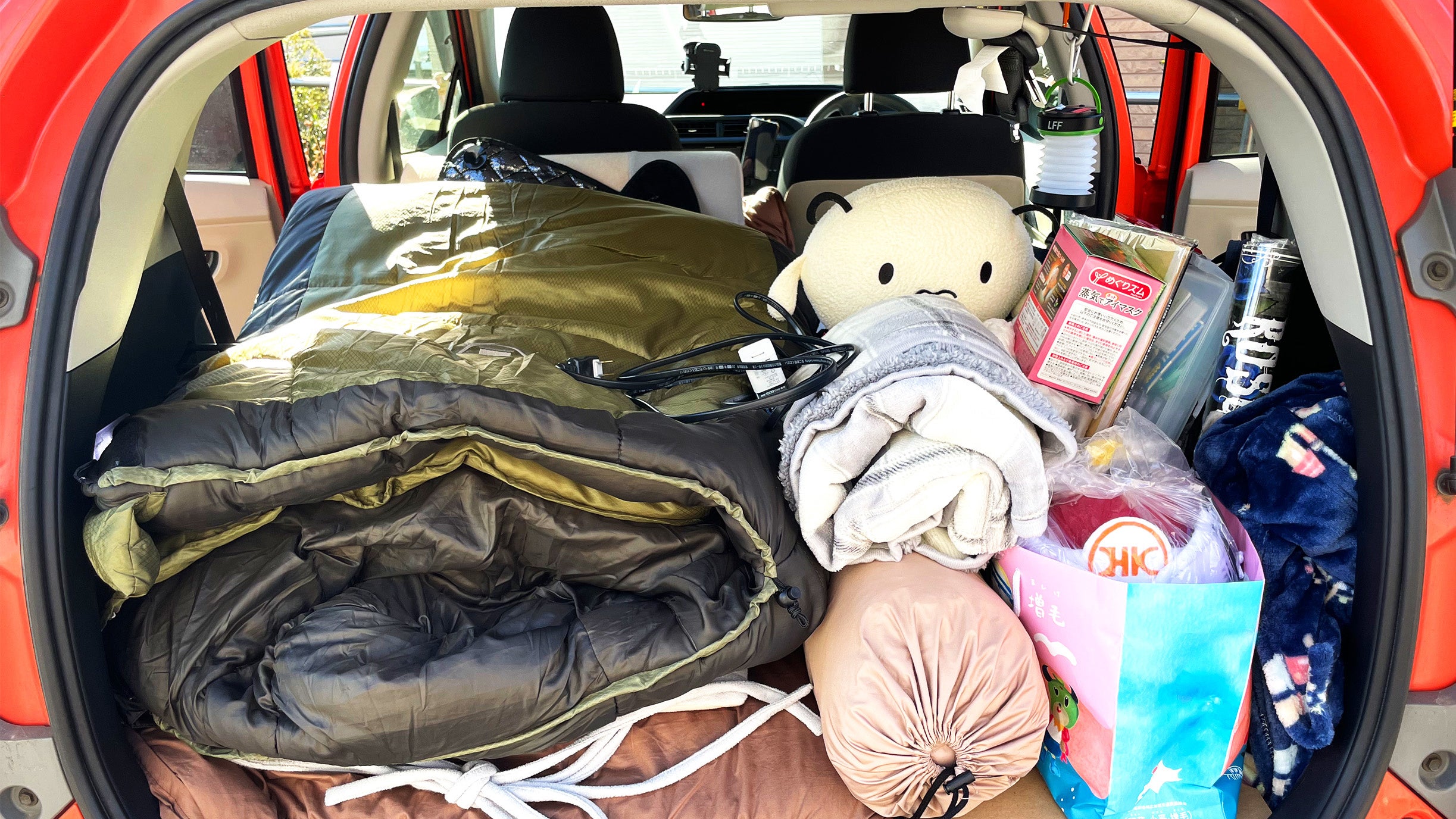 車内で生活するための荷物