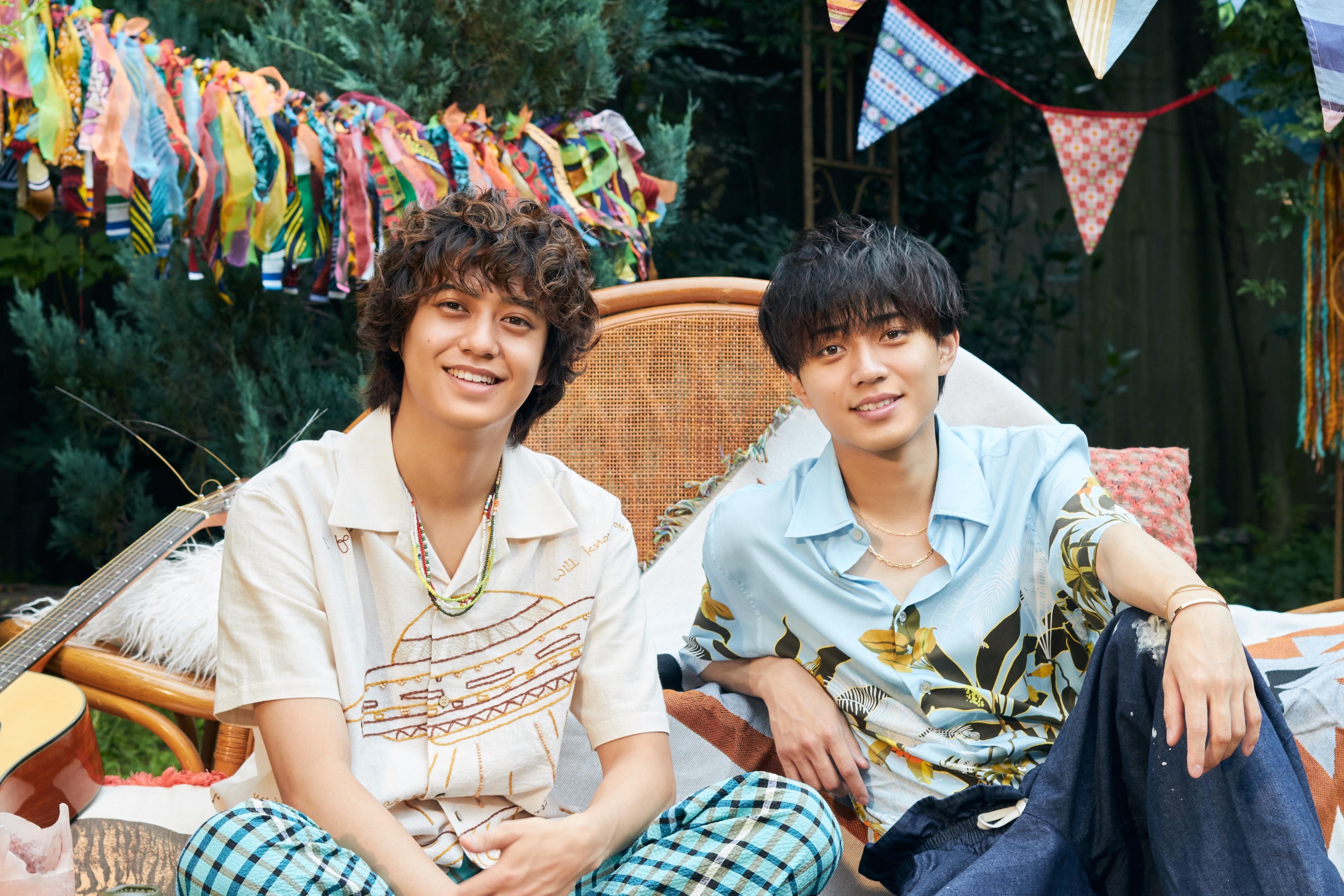 キンプリ　なにもの→ピースツアー　CD &DVD &特典グッズ Amazon.co.jp: 【メーカー特典あり】King & Prince LIVE TOUR