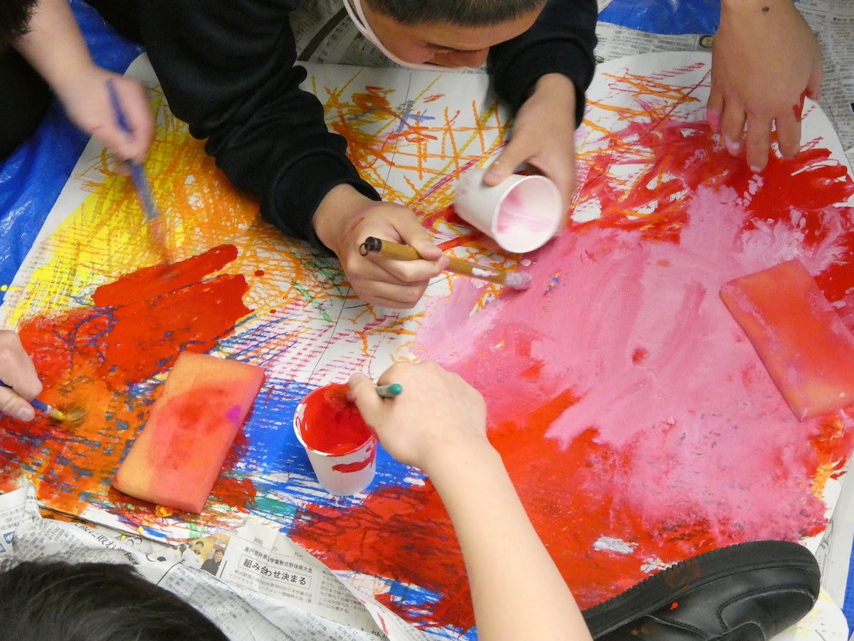 自由にペイントワークショップ (中国・四国 Artbrut Support Center passerelle)