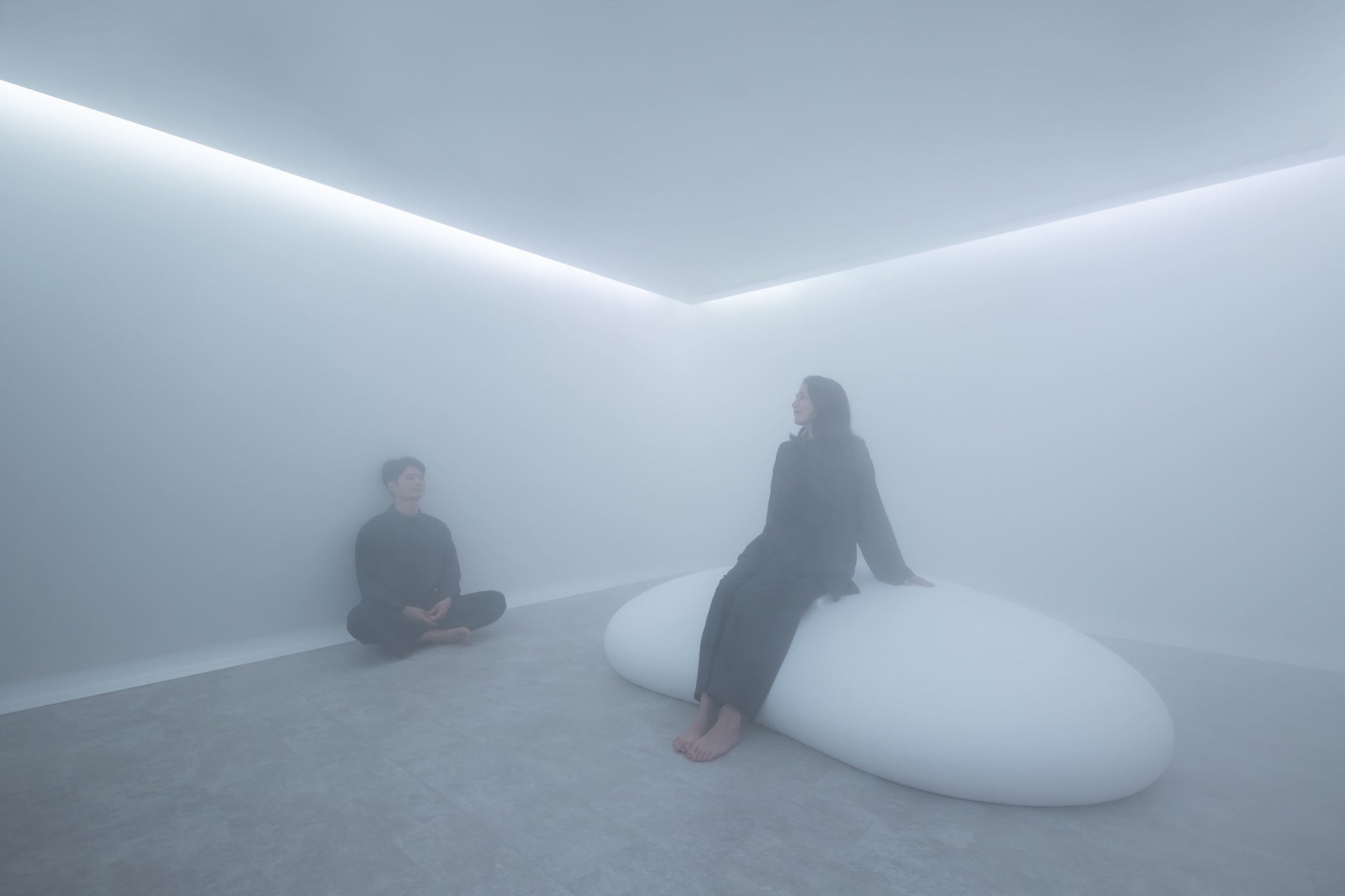 ミストに包まれた「blank」 写真提供:ザ ロイヤルパークホテル アイコニック 京都