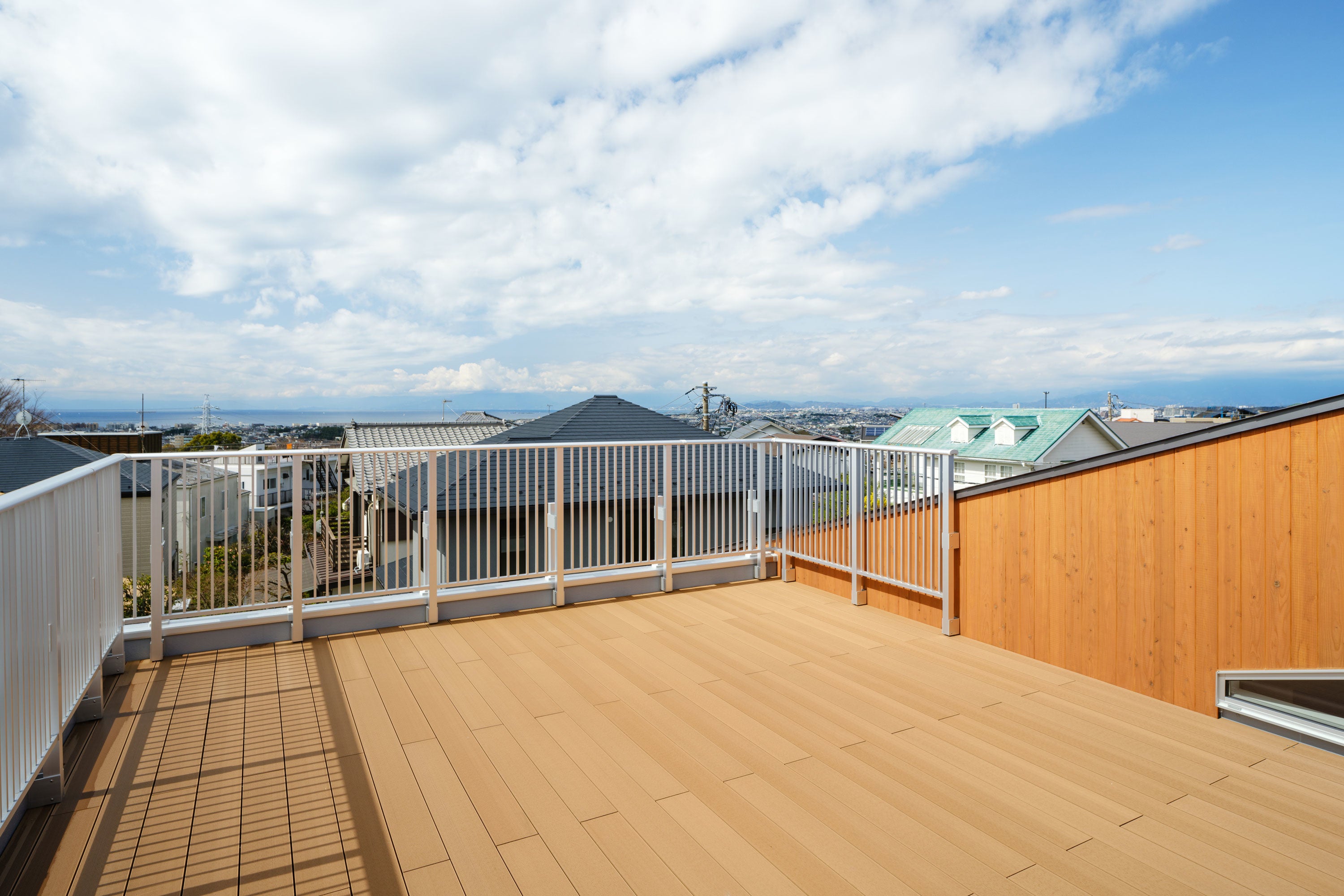 Resort & GARAGE 屋上