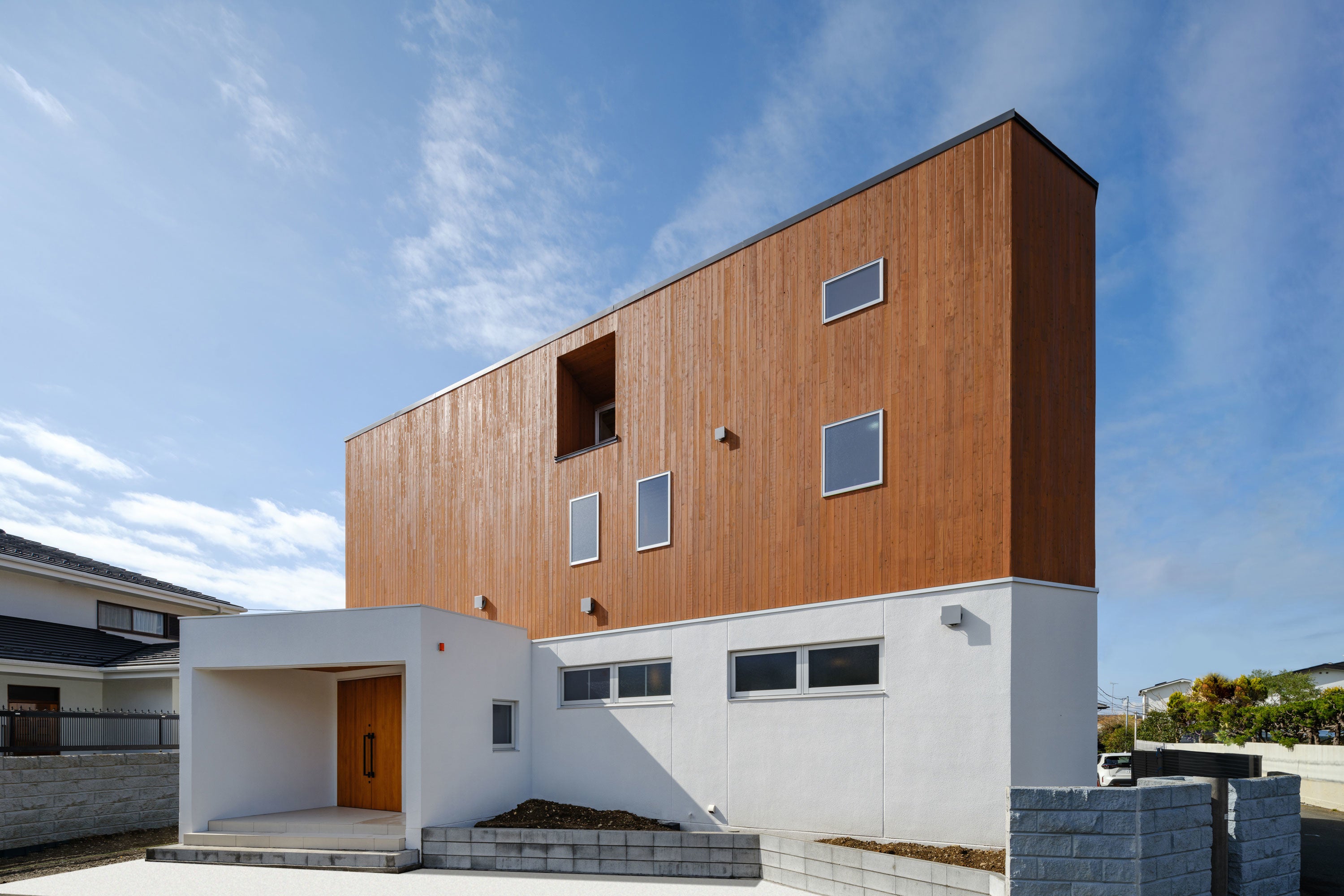 Resort & GARAGE 外観