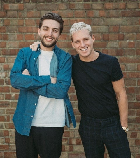 共同創設者であるエド・ウィリアムズ(左)とジェイミー・ラング(右)