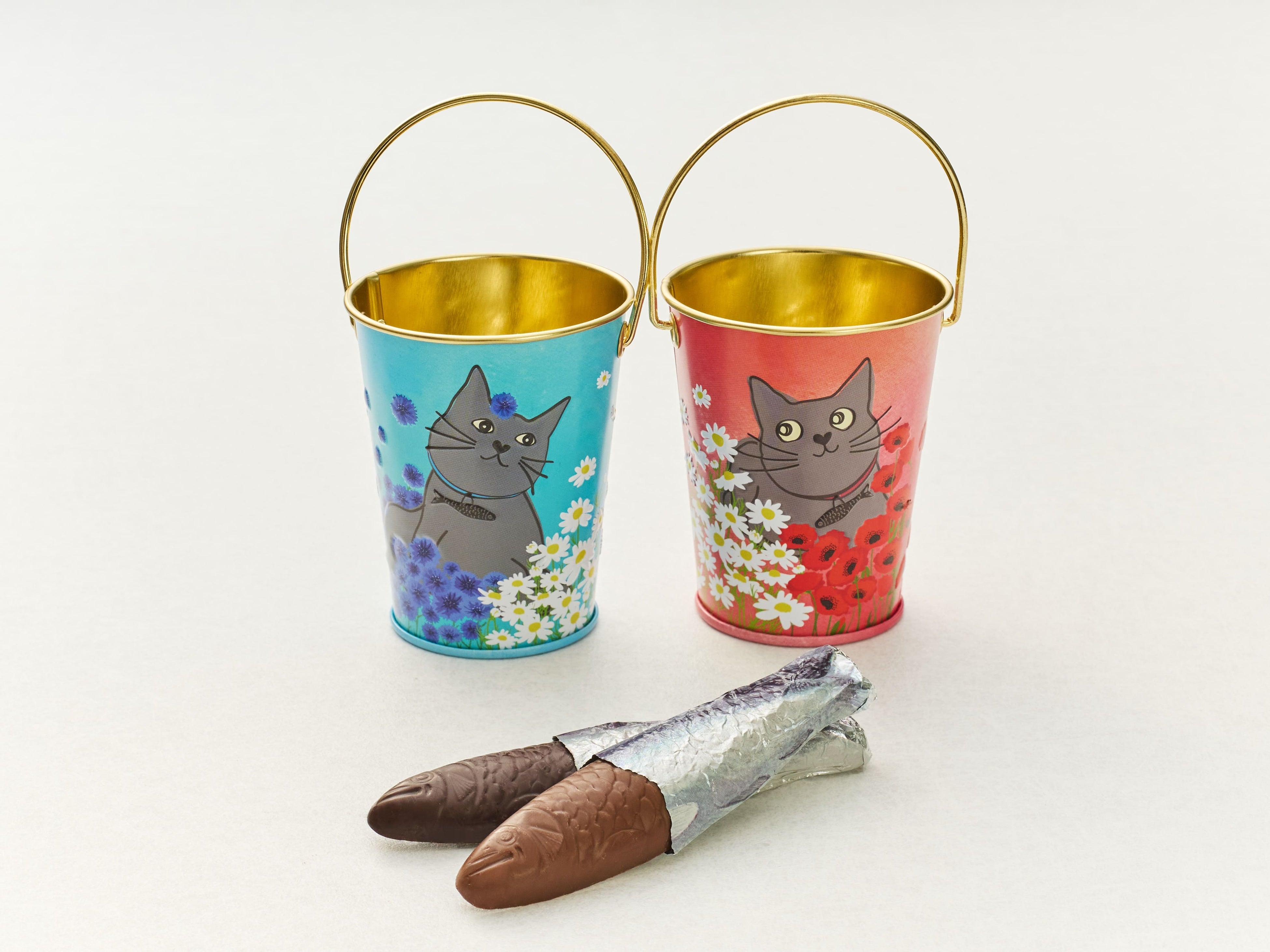 クルイゼル シャルトリュー・エ・サーディン（右）コクリコ／（左）ブルーエ