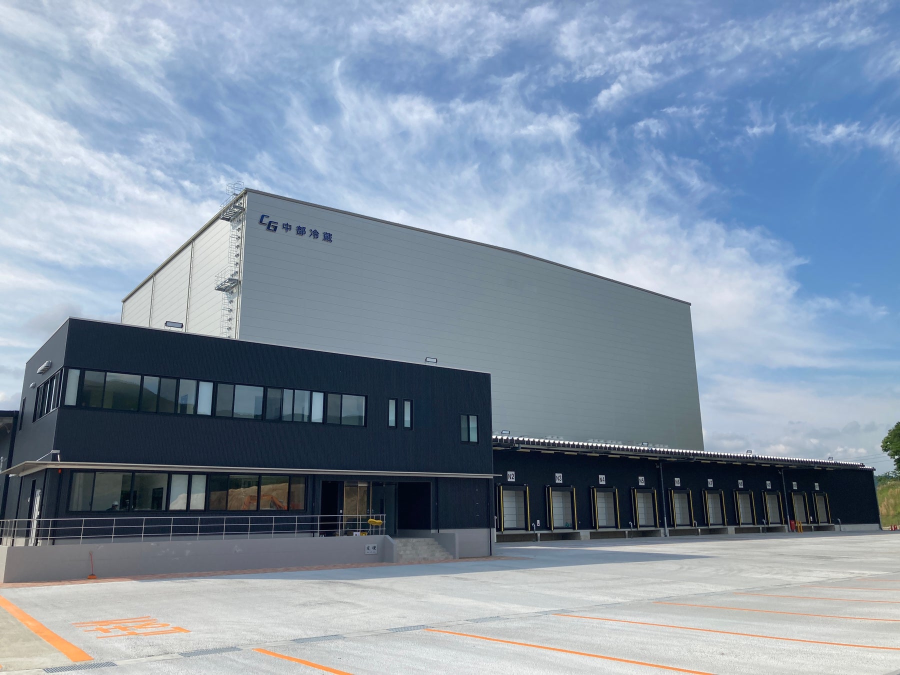 天井高30mの業界最大級 冷却設備を備える立体自動倉庫 新城マザーセンター 防熱 冷凍設備工事の設計施工を担当 フロン排出を抑えた新冷媒と大型冷凍機開発導入で環境対策に寄与 株式会社ラックランドのプレスリリース 天井高30mの業界最大級 冷却設備を備える立体自動倉庫 新城マザーセンター 防熱 冷凍設備工事の設計施工を担当 フロン排出を抑えた新冷媒と大型冷凍機開発導入で環境対策に寄与 株式会社ラックランドのプレスリリース