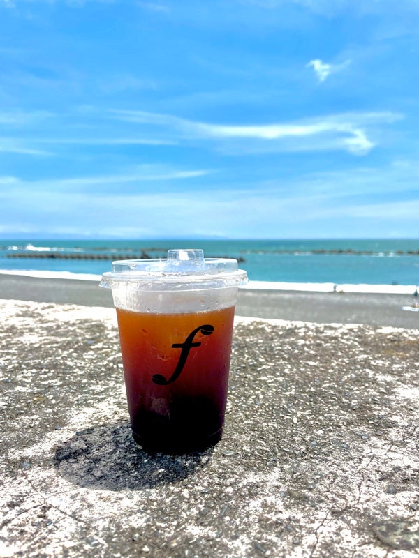 話題の海の見えるコーヒーショップ『Fes Coffee By Lush Music』