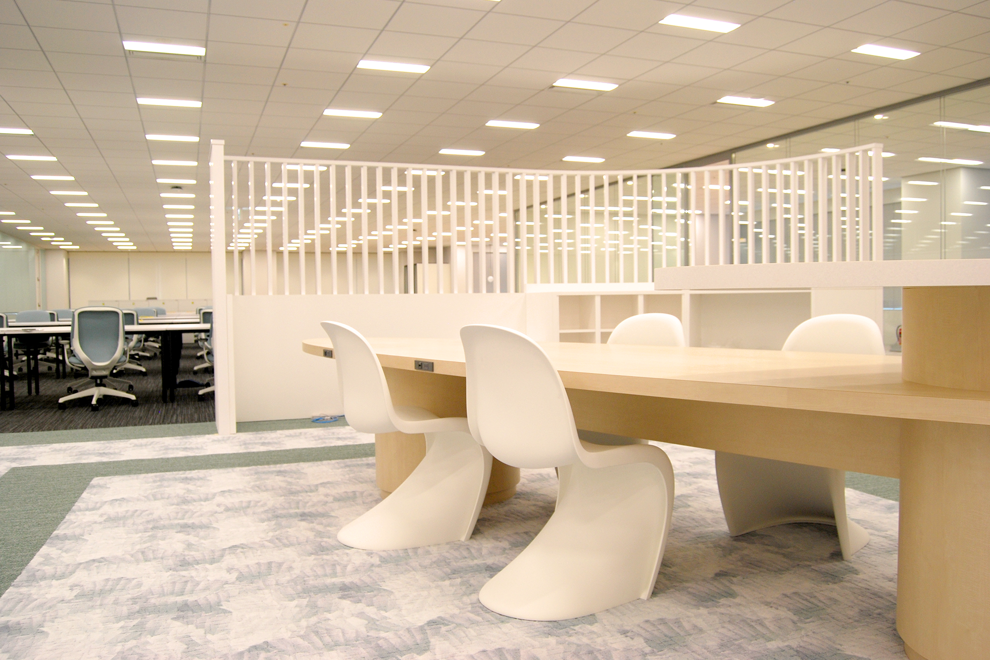 鈴茂器工　中野本社　オフィスエントランスまわり