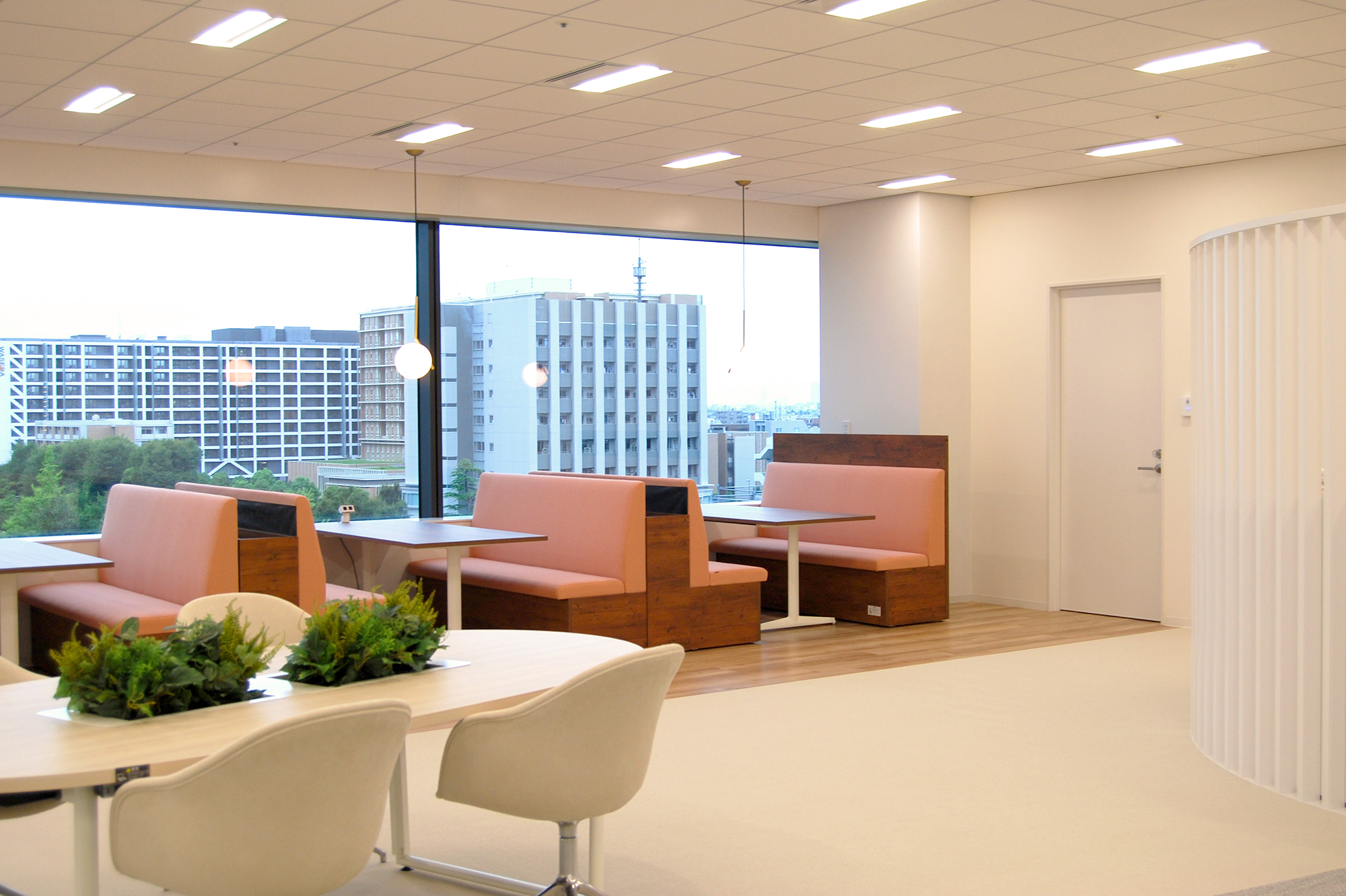 鈴茂器工　中野本社　扉の先はスズモグループの日本システムプロジェクト