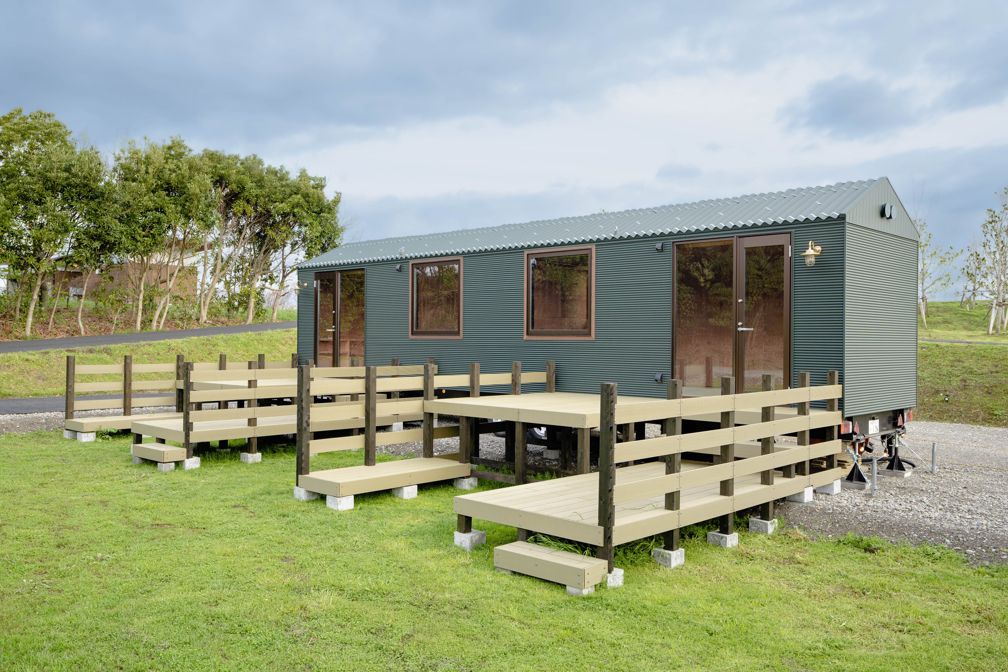 森のキャビン　外観