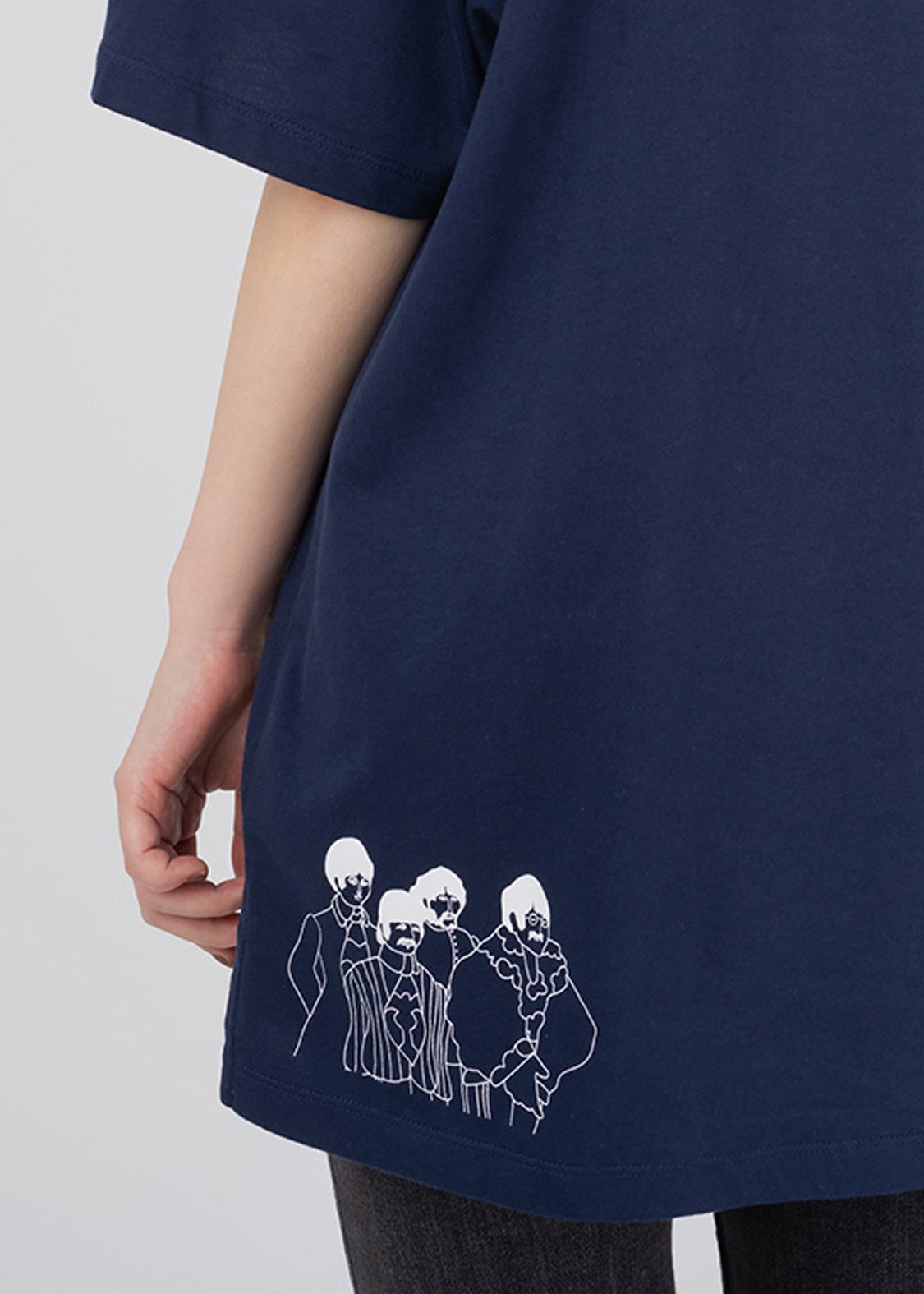 【バンドT】⭐︎夏休み価格〜8/31⭐︎ 17年製　ビートルズTシャツ　公式 ⭐︎夏休み価格〜8/31⭐︎ 17年製 ビートルズTシャツ 公式