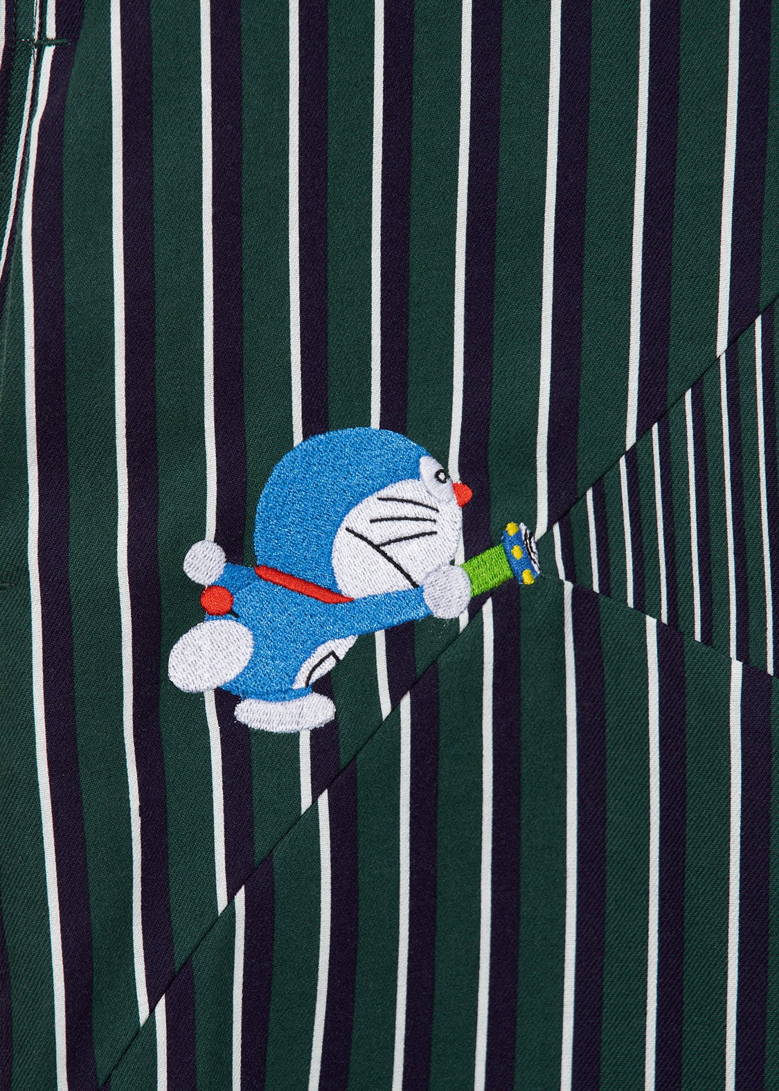 シャツワンピース　ひみつ道具「スモールライト」刺繍デザイン ©Fujiko-Pro