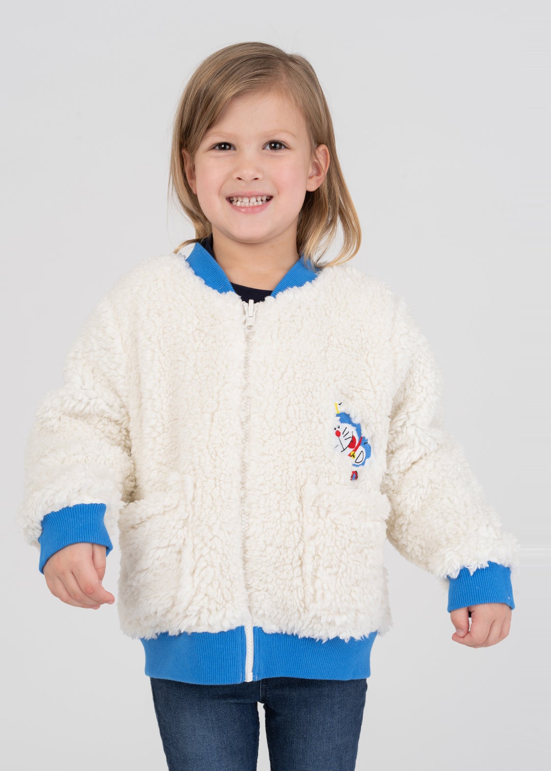 キッズボアブルゾン　ひみつ道具「雲かためガス」 ©Fujiko-Pro