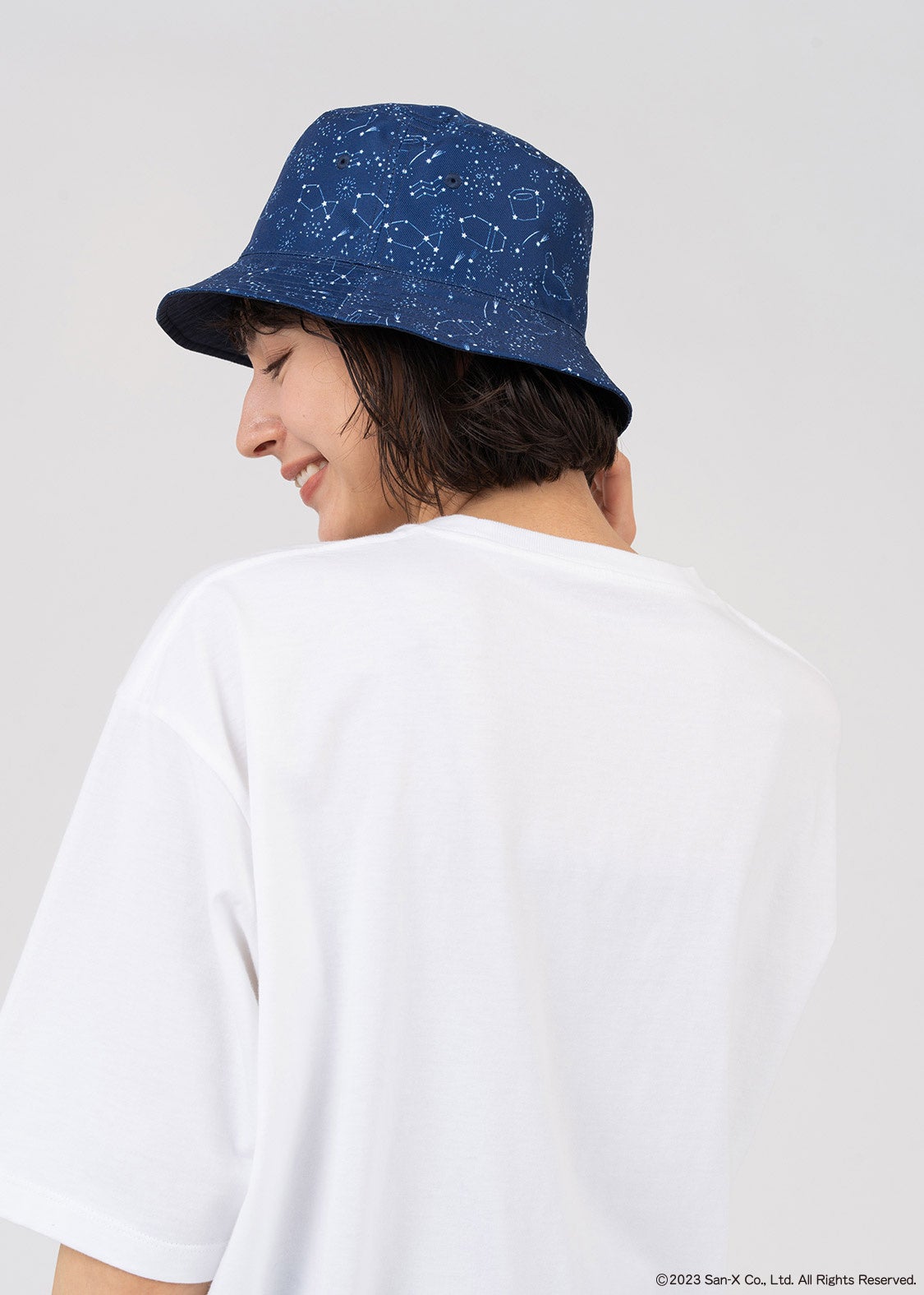 リバーシブルバケットハット「星空さんぽ」総柄デザイン
