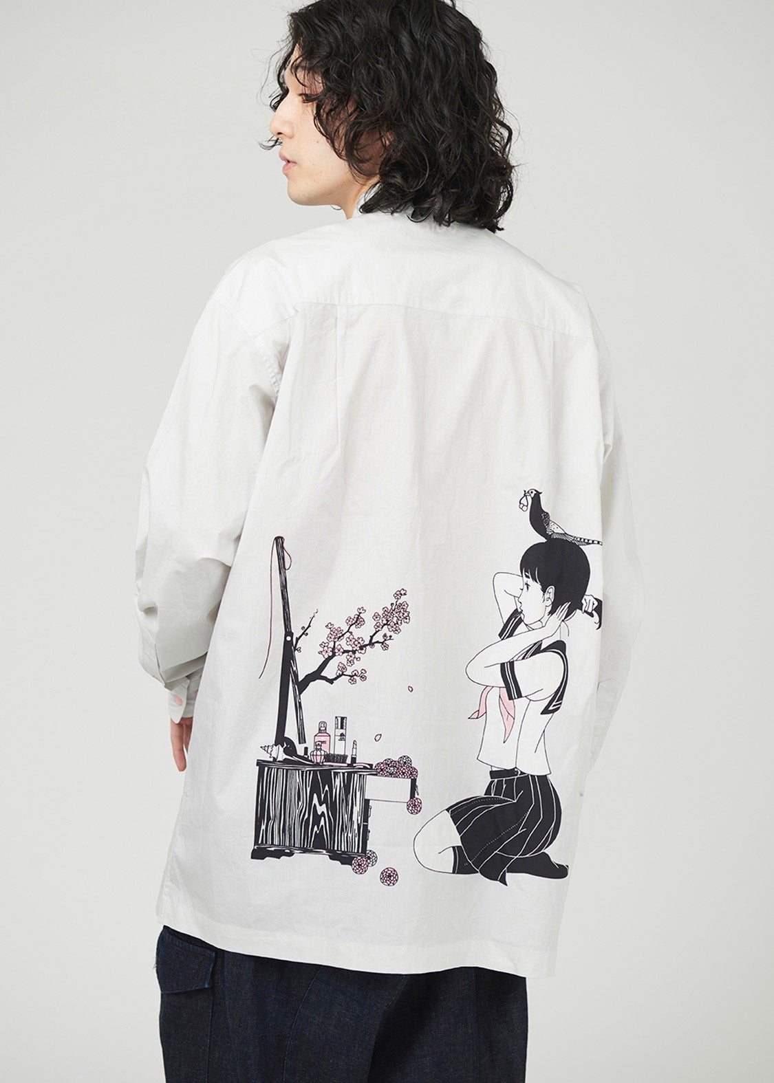 Blue(中村佑介)｜ルーズフィットシャツ