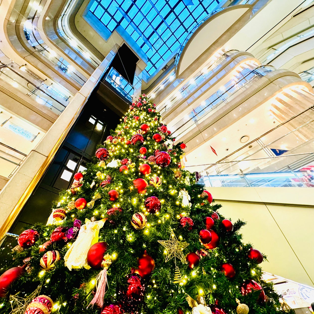ドイツ「ケーテ・ウォルファルト社」監修 羽田空港を彩るクリスマスツリーが今年も登場!