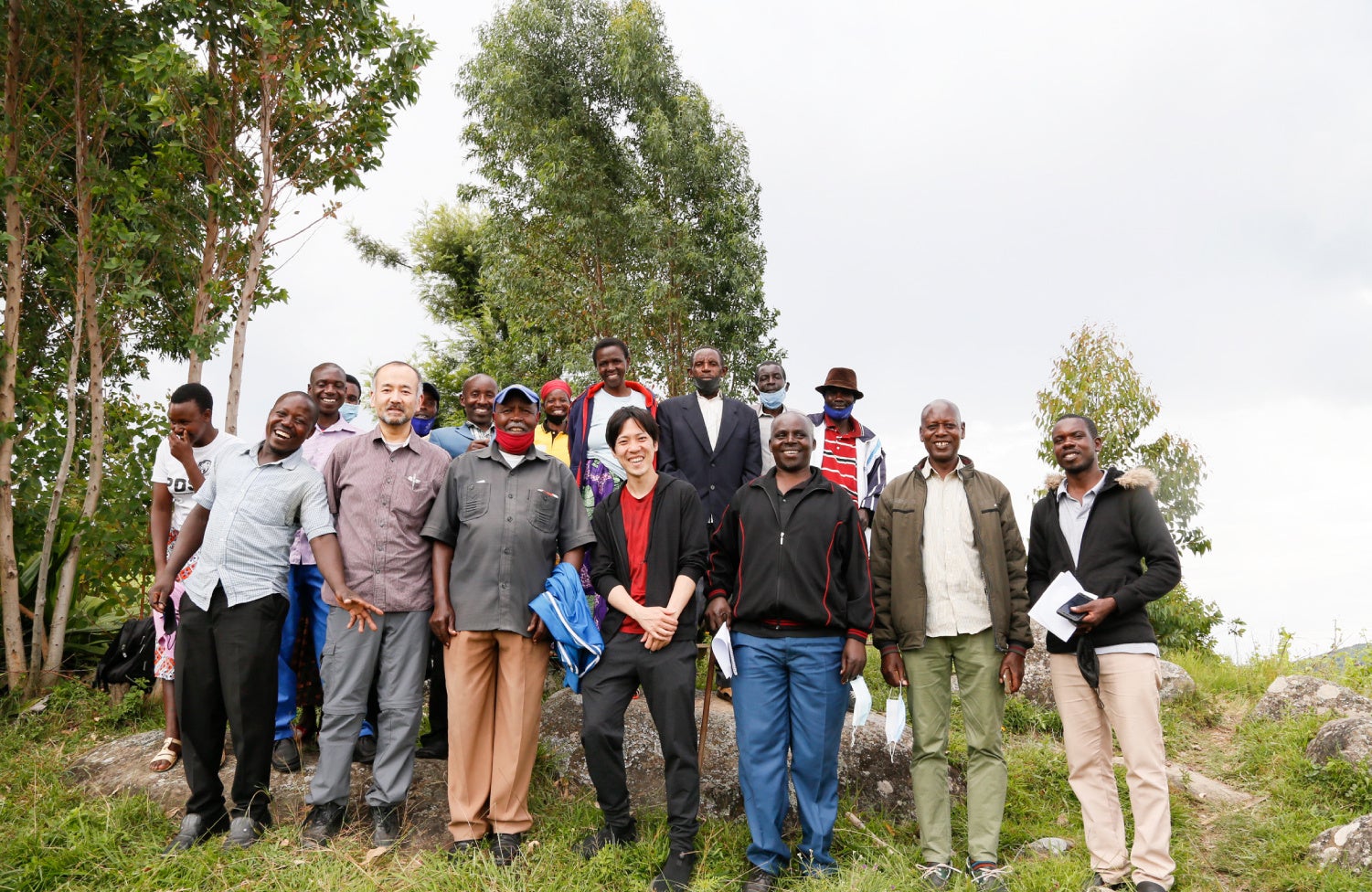 支援しているルワンダコーヒーの生産者たちと