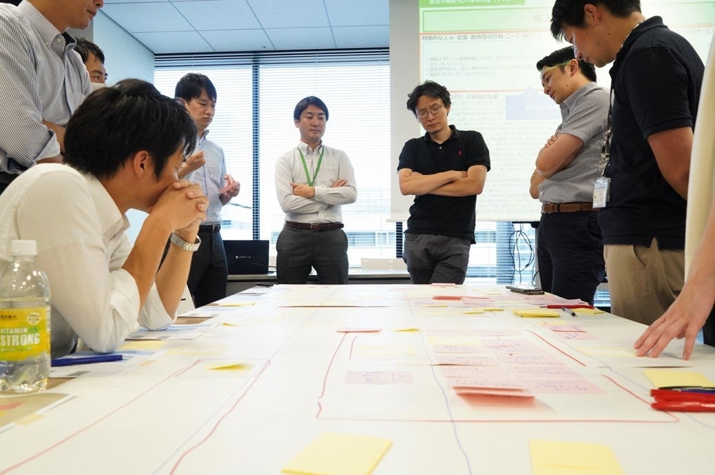 活発なディスカッションをする参加メンバー