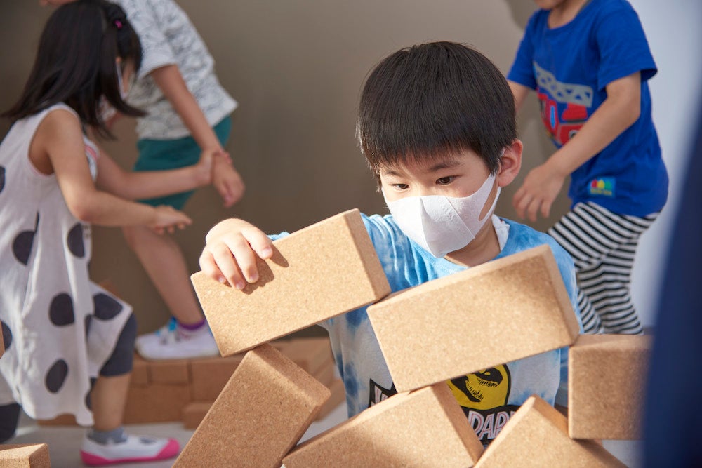 斜めに積んでみたり自由な創意工夫