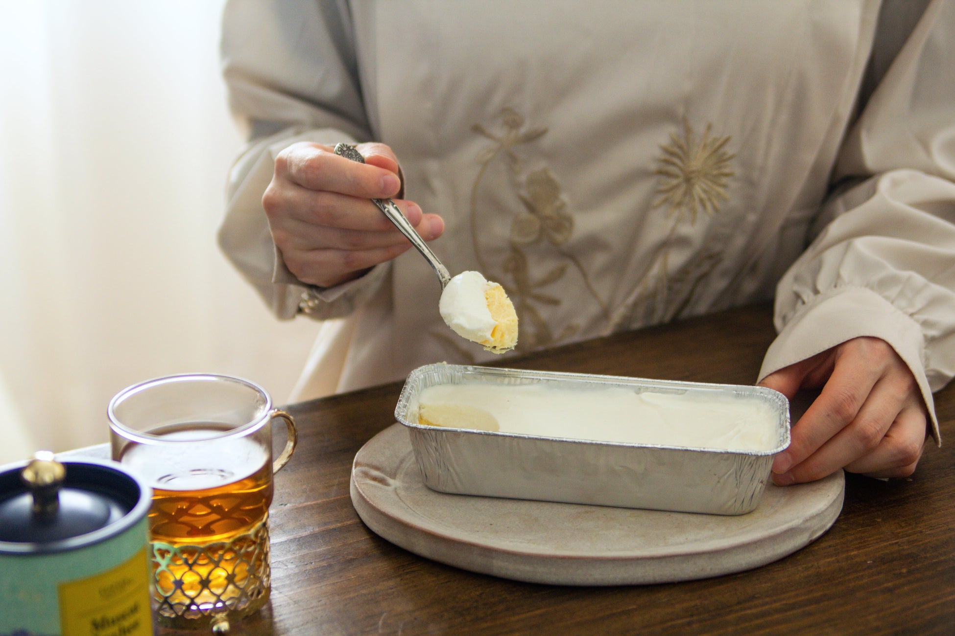 Toroaより人気のとろ生ガトーショコラ とろ生チーズケーキをスプーンですくって食べる すくうとろ生ガトーショコラ チーズケーキ の発売が決定 株式会社フードクリエイティブファクトリーのプレスリリース Toroaより人気のとろ生ガトーショコラ とろ生チーズケーキをスプーンですくって食べる すくうとろ生ガトーショコラ チーズケーキ の発売が決定 株式会社フードクリエイティブファクトリーのプレスリリース