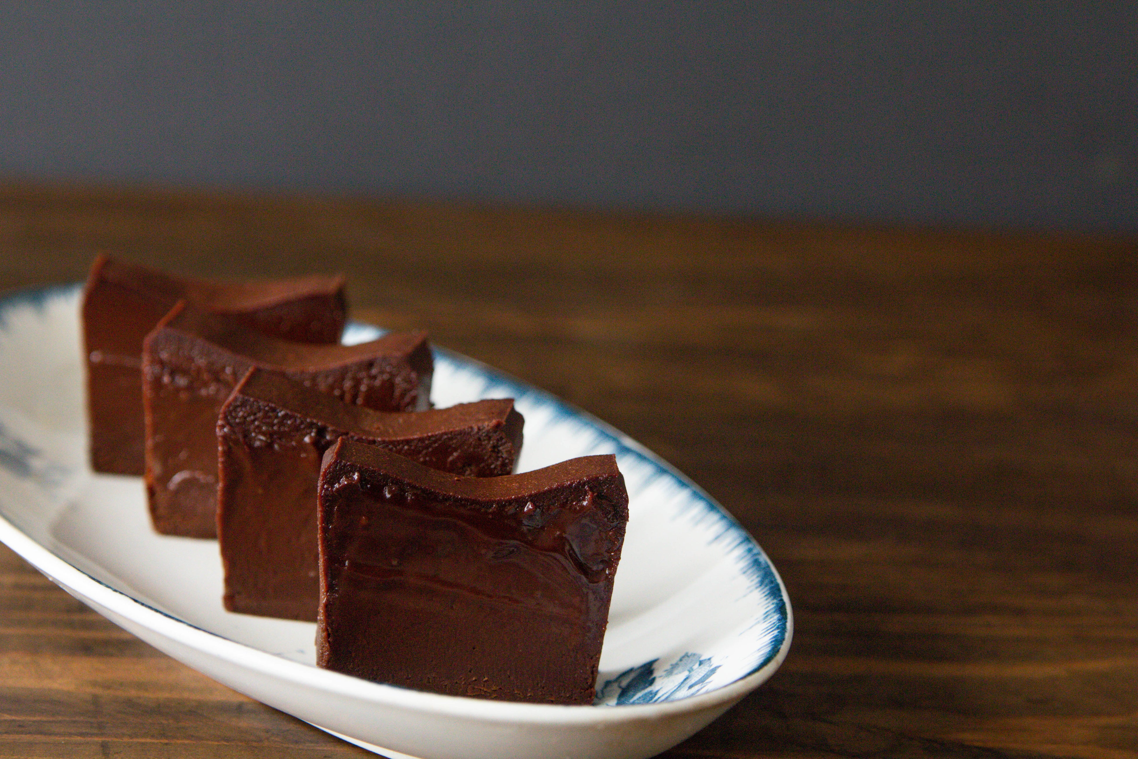 とろ生ガトーショコラ