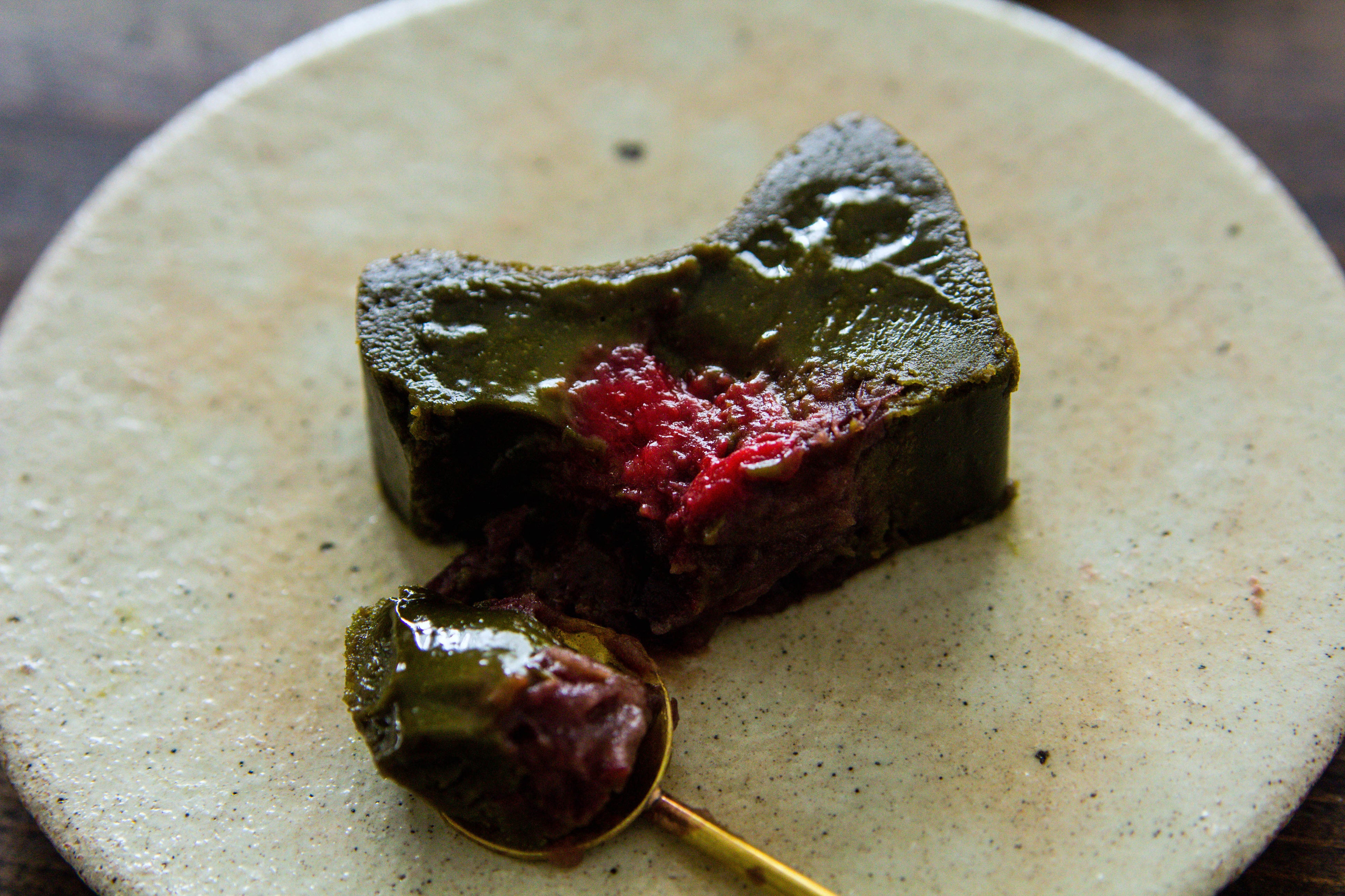 濃厚極いちご抹茶とろ生ガトーショコラ