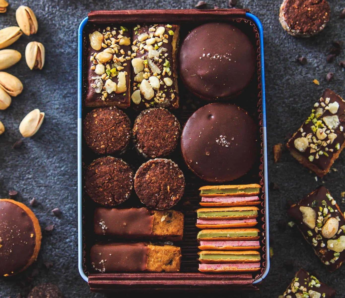 クッキー缶は開始7分で会員様限定販売が完売！】toroaの