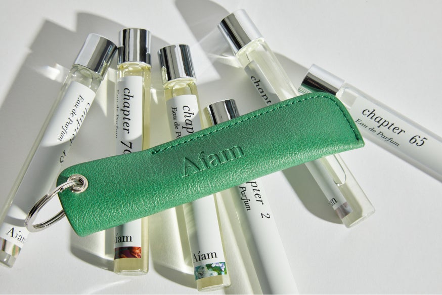 Aíamオリジナルのレザー製トラベルケース