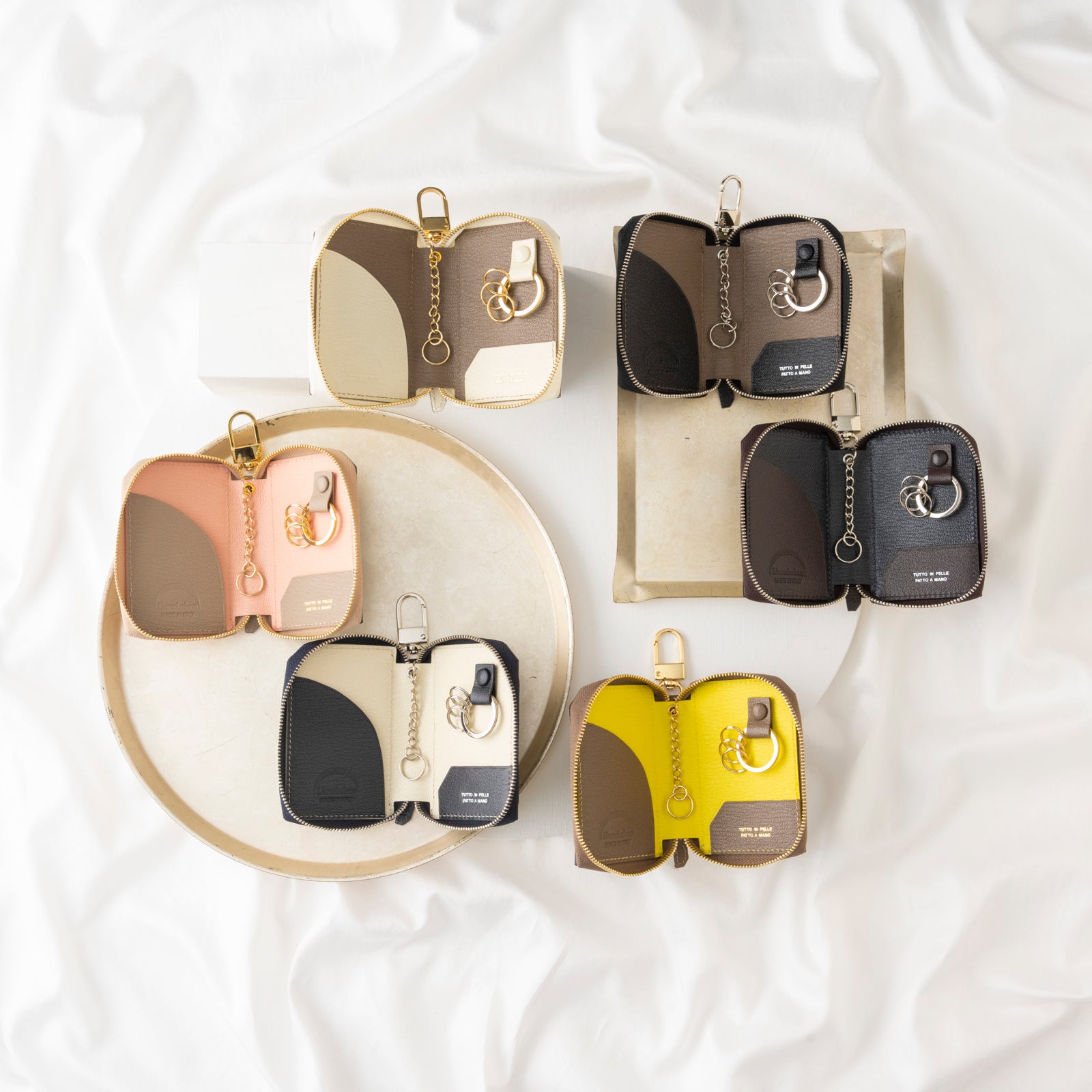 スマートWキーケース　19,800円(税込)